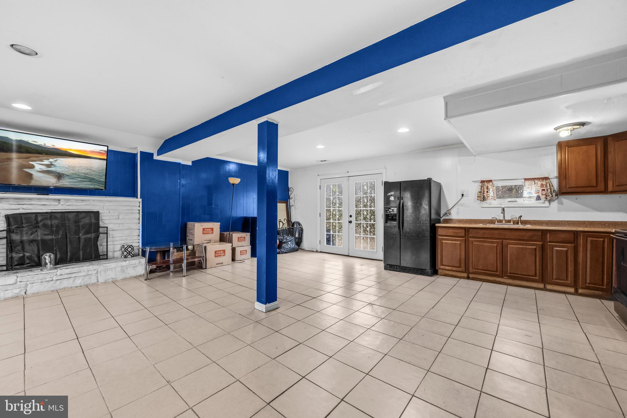 LAKEVIEW - Residential