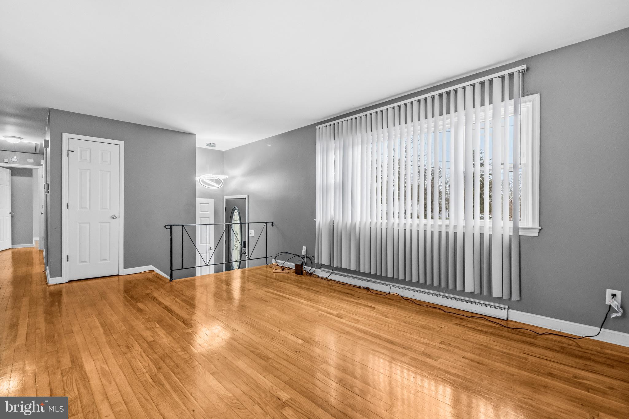 LAKEVIEW - Residential