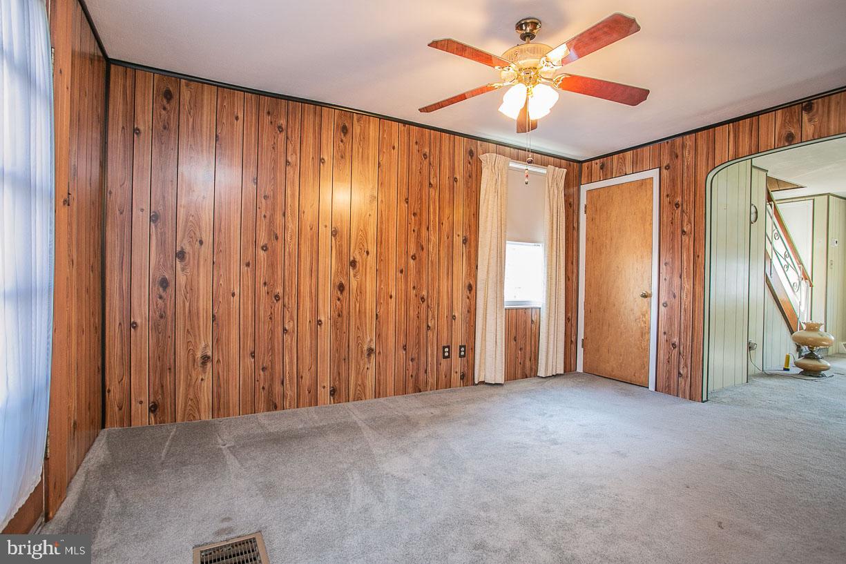 NORRISTOWN - Residential