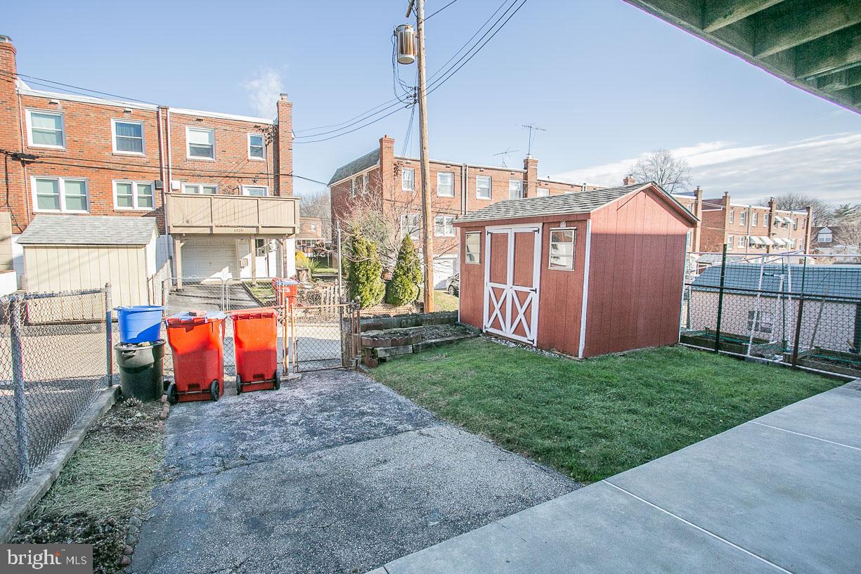 NORRISTOWN - Residential