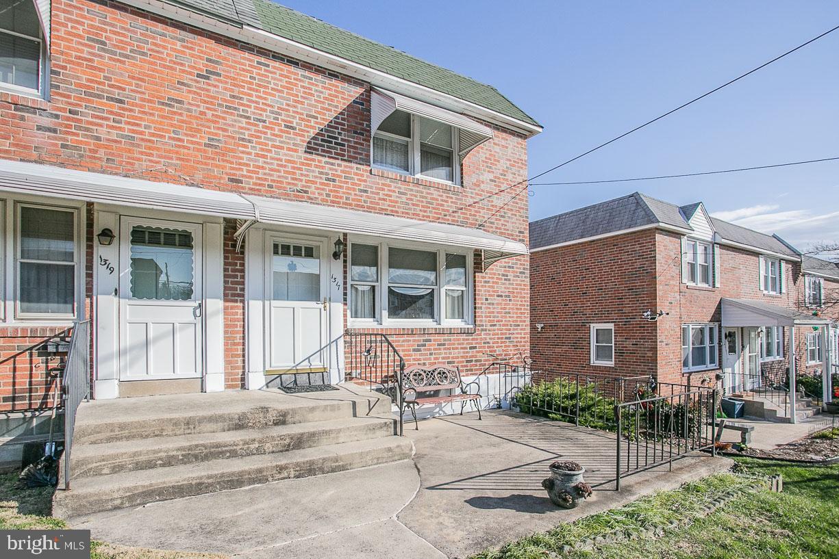 NORRISTOWN - Residential