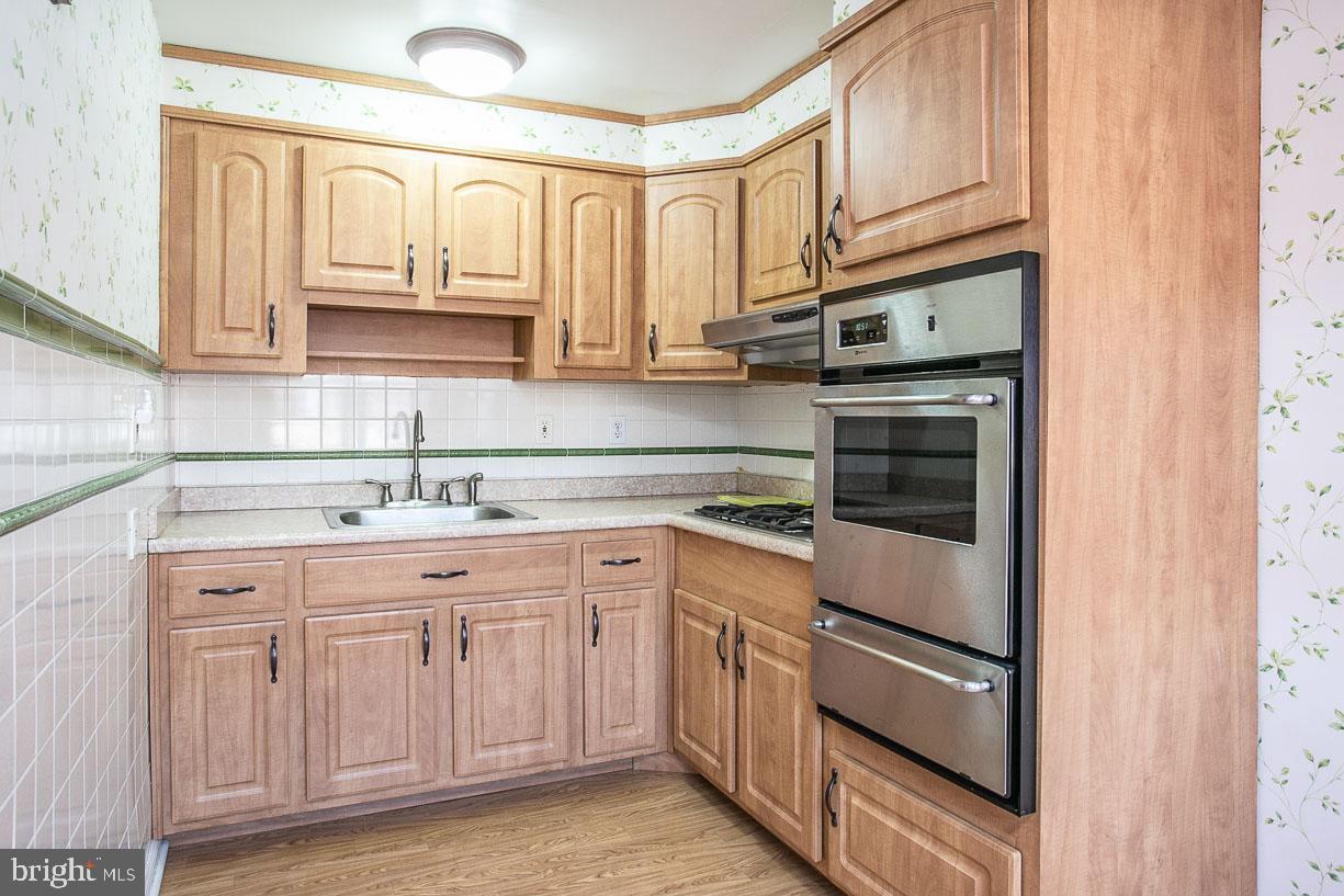 NORRISTOWN - Residential