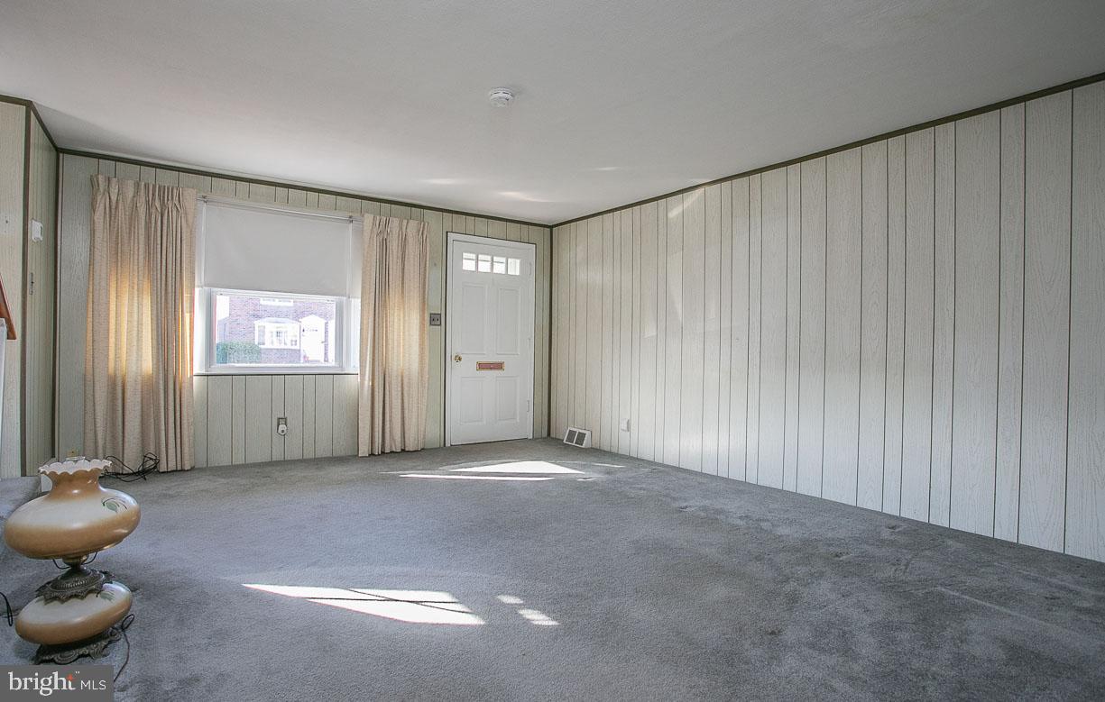 NORRISTOWN - Residential