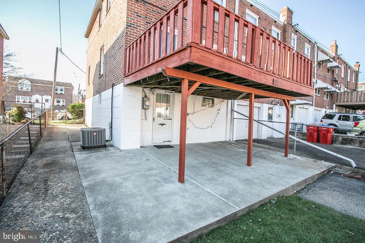 NORRISTOWN - Residential