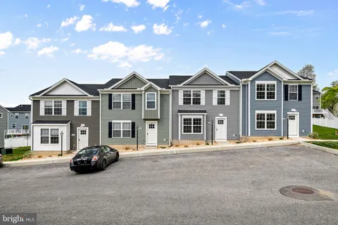 MLS: PADA2044276