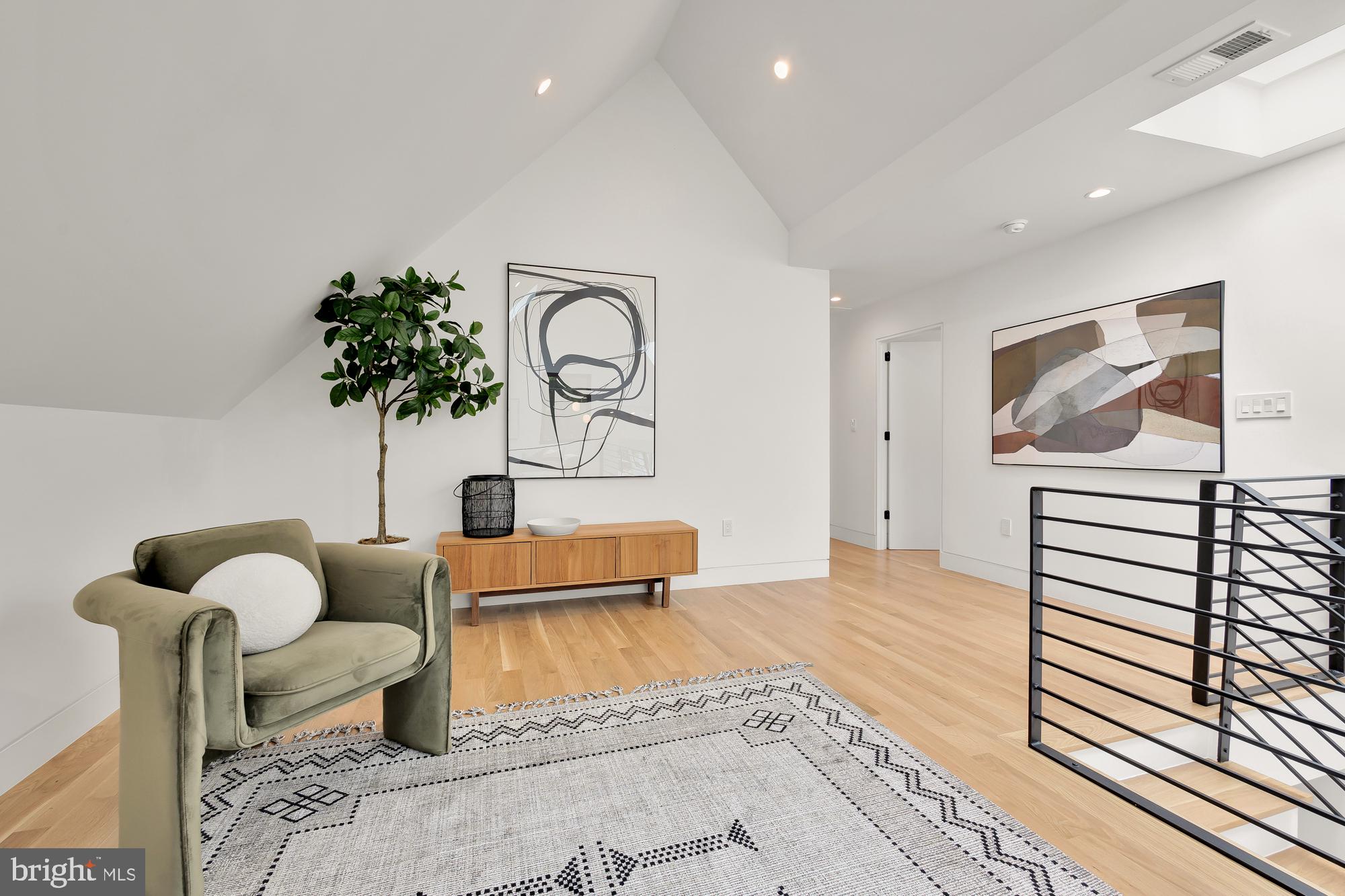 WAKEFIELD - Residential