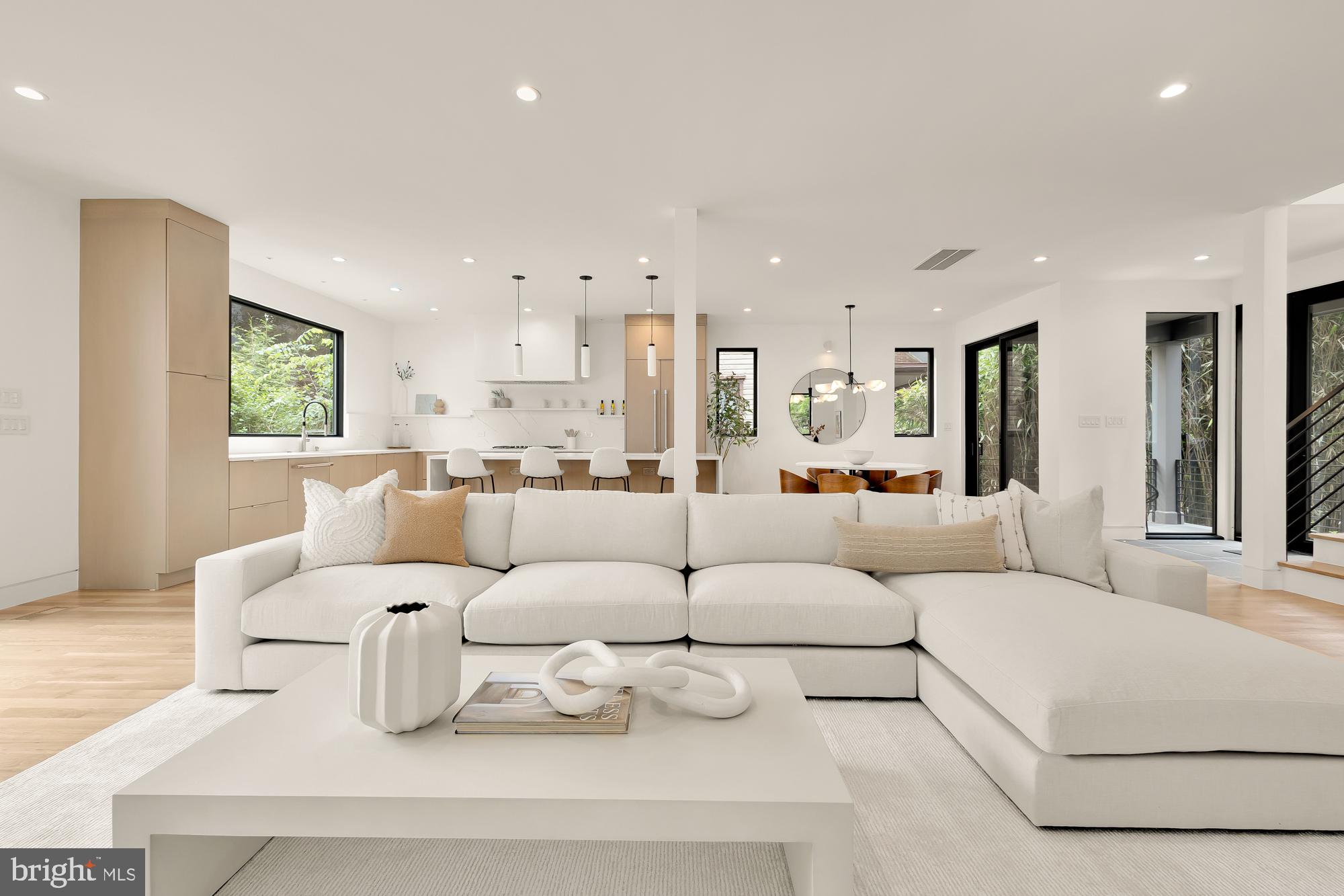 WAKEFIELD - Residential