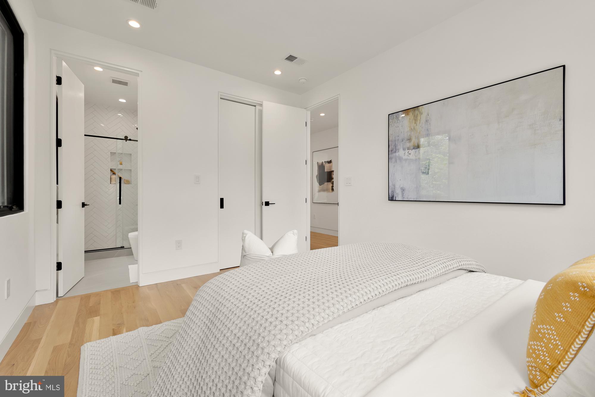 WAKEFIELD - Residential