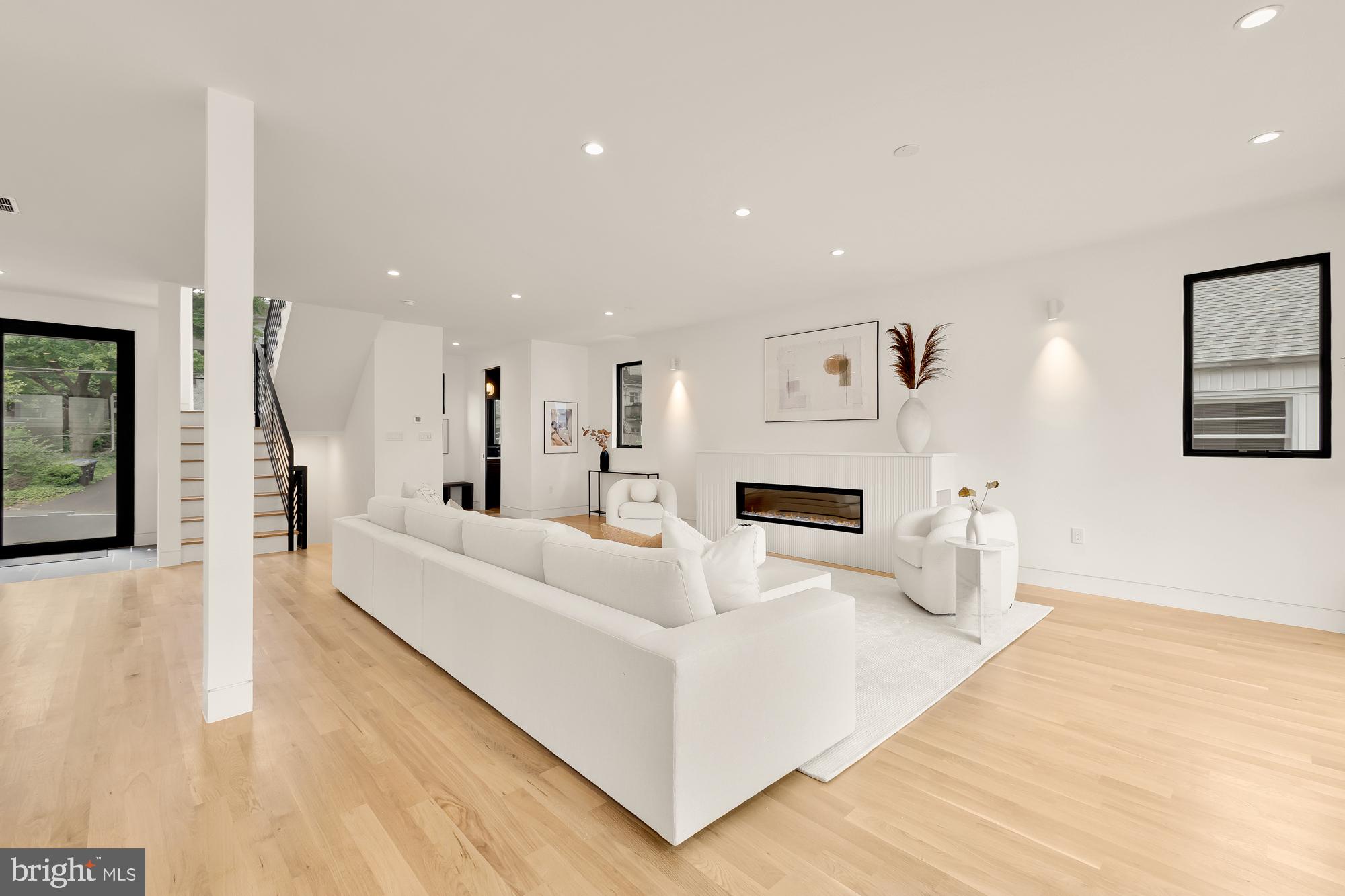 WAKEFIELD - Residential