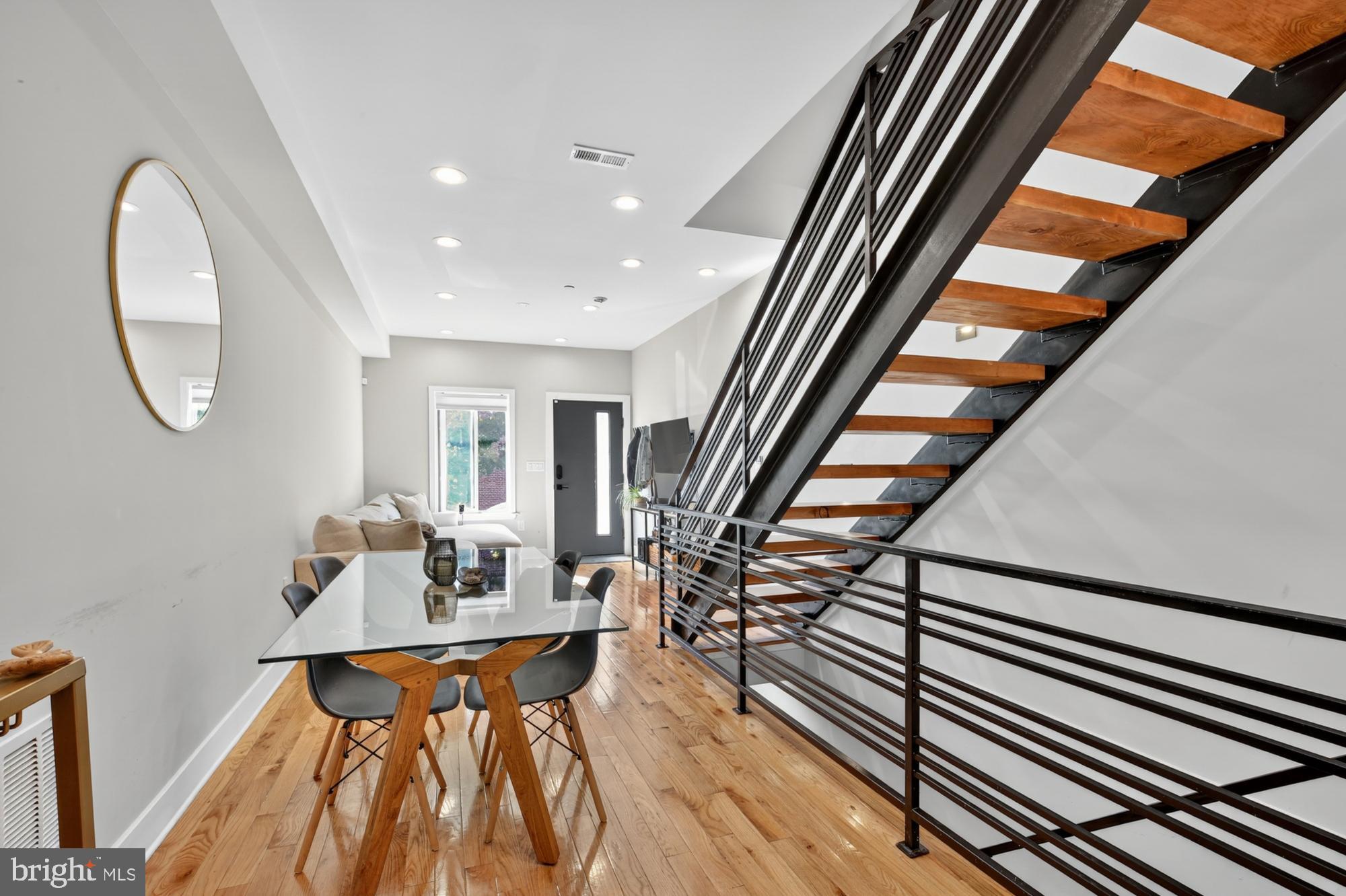 NORRIS SQUARE - Residential Lease