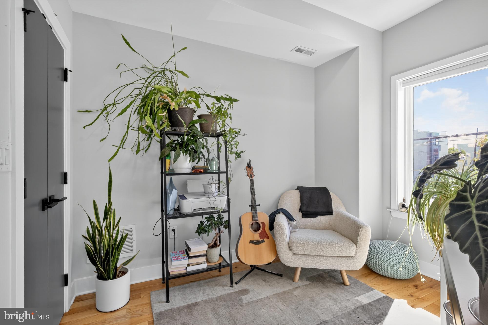 NORRIS SQUARE - Residential Lease