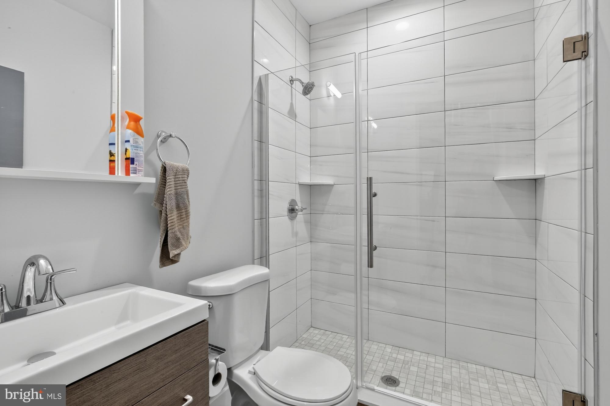 NORRIS SQUARE - Residential Lease