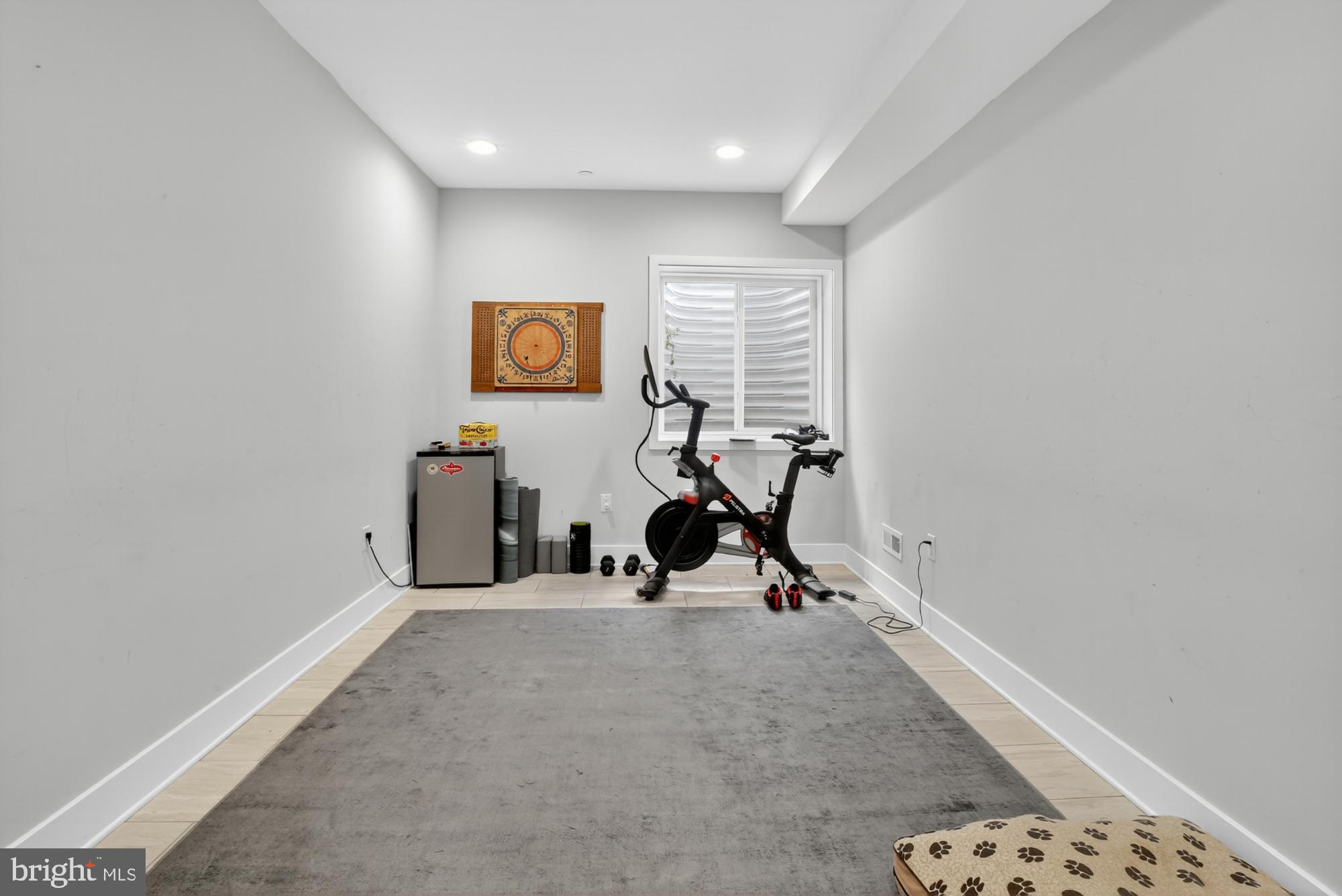 NORRIS SQUARE - Residential Lease