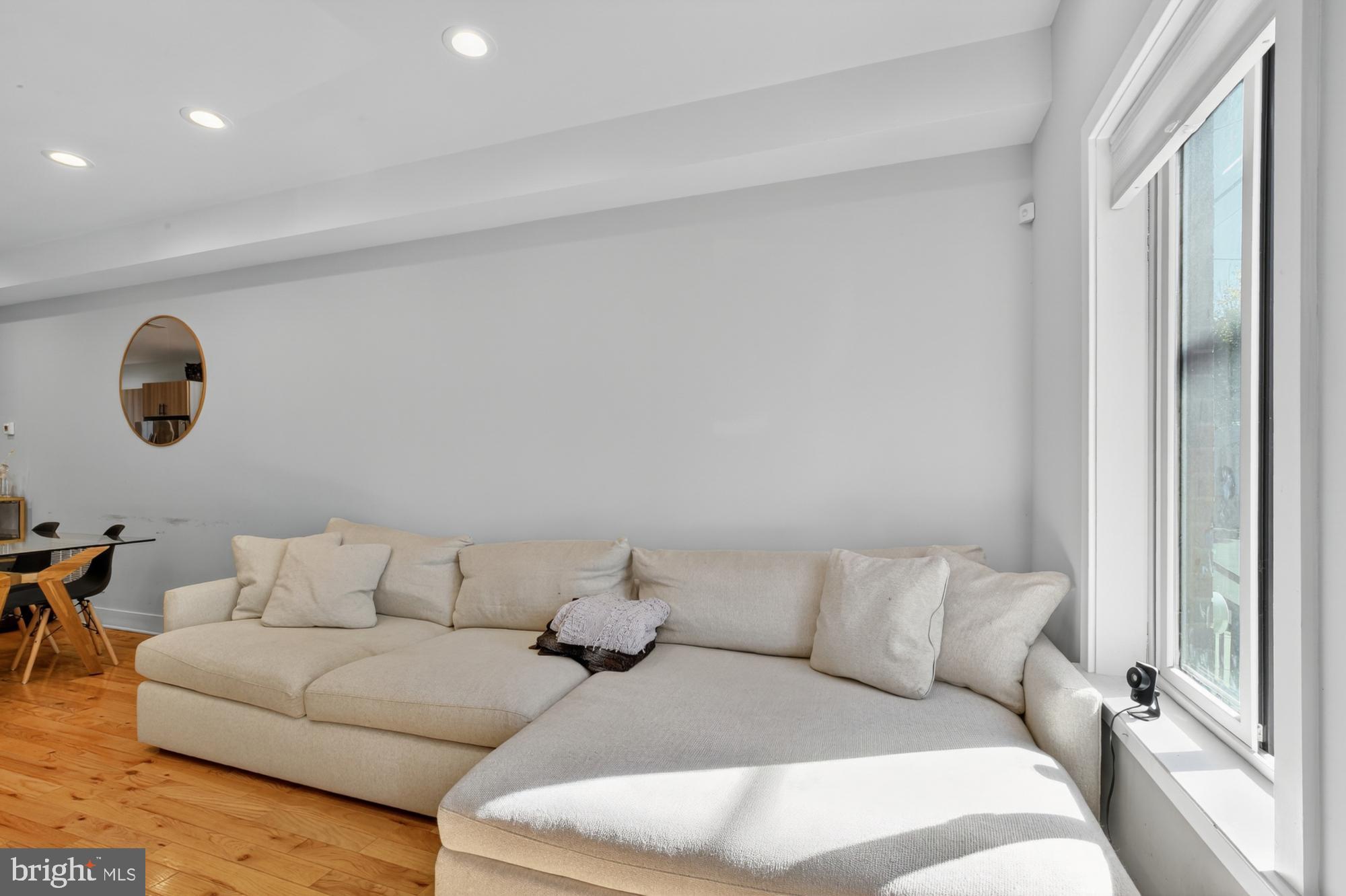 NORRIS SQUARE - Residential Lease