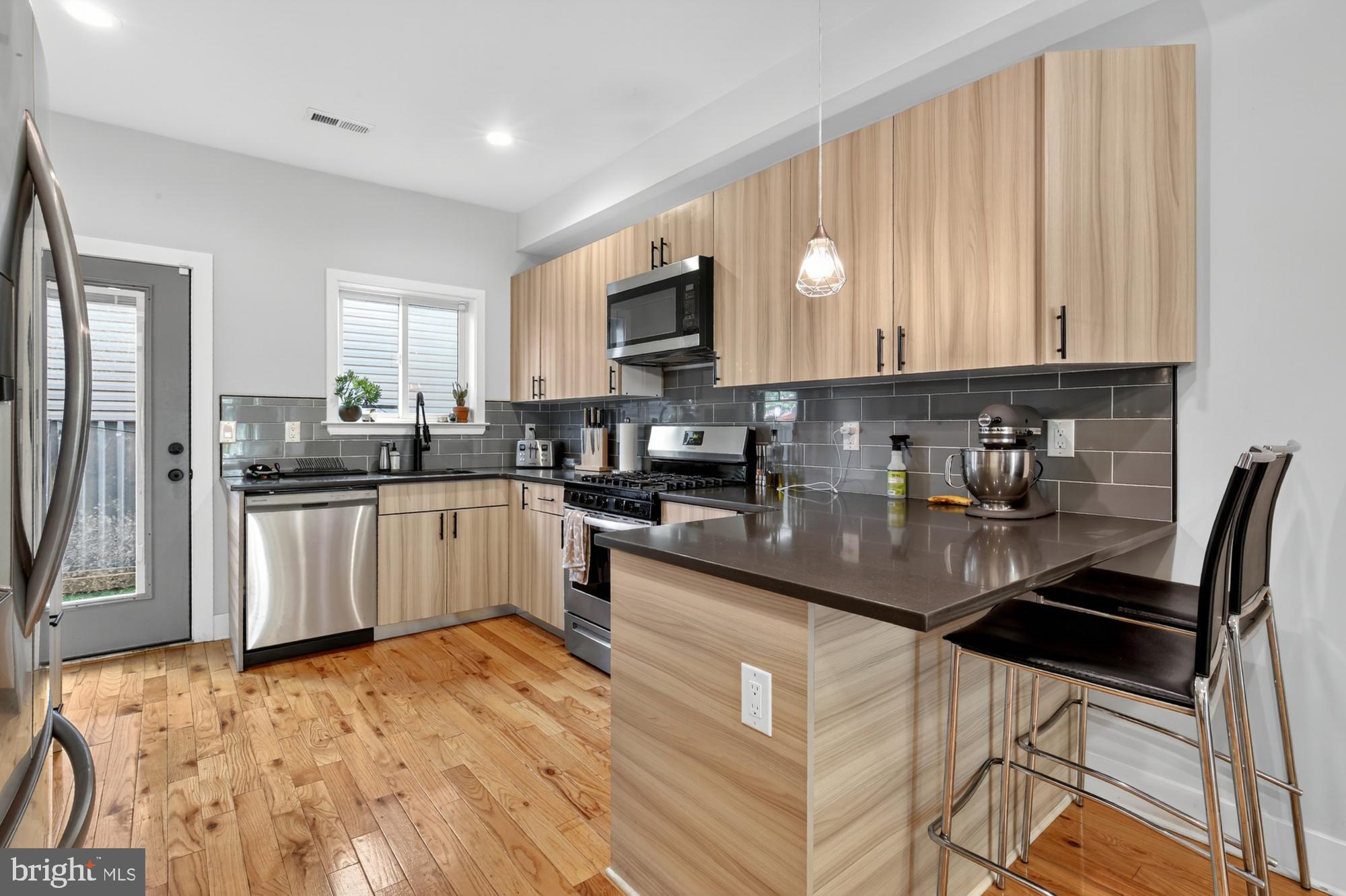 NORRIS SQUARE - Residential Lease