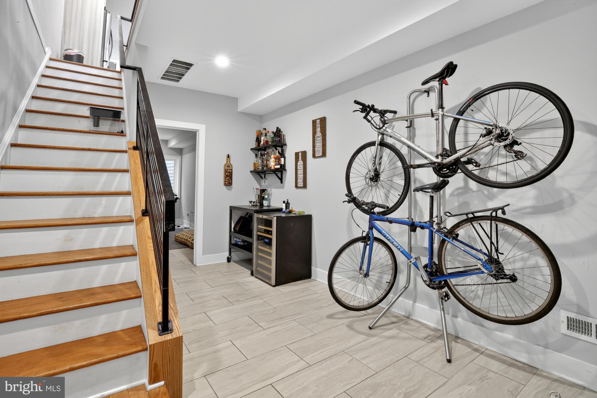 NORRIS SQUARE - Residential Lease