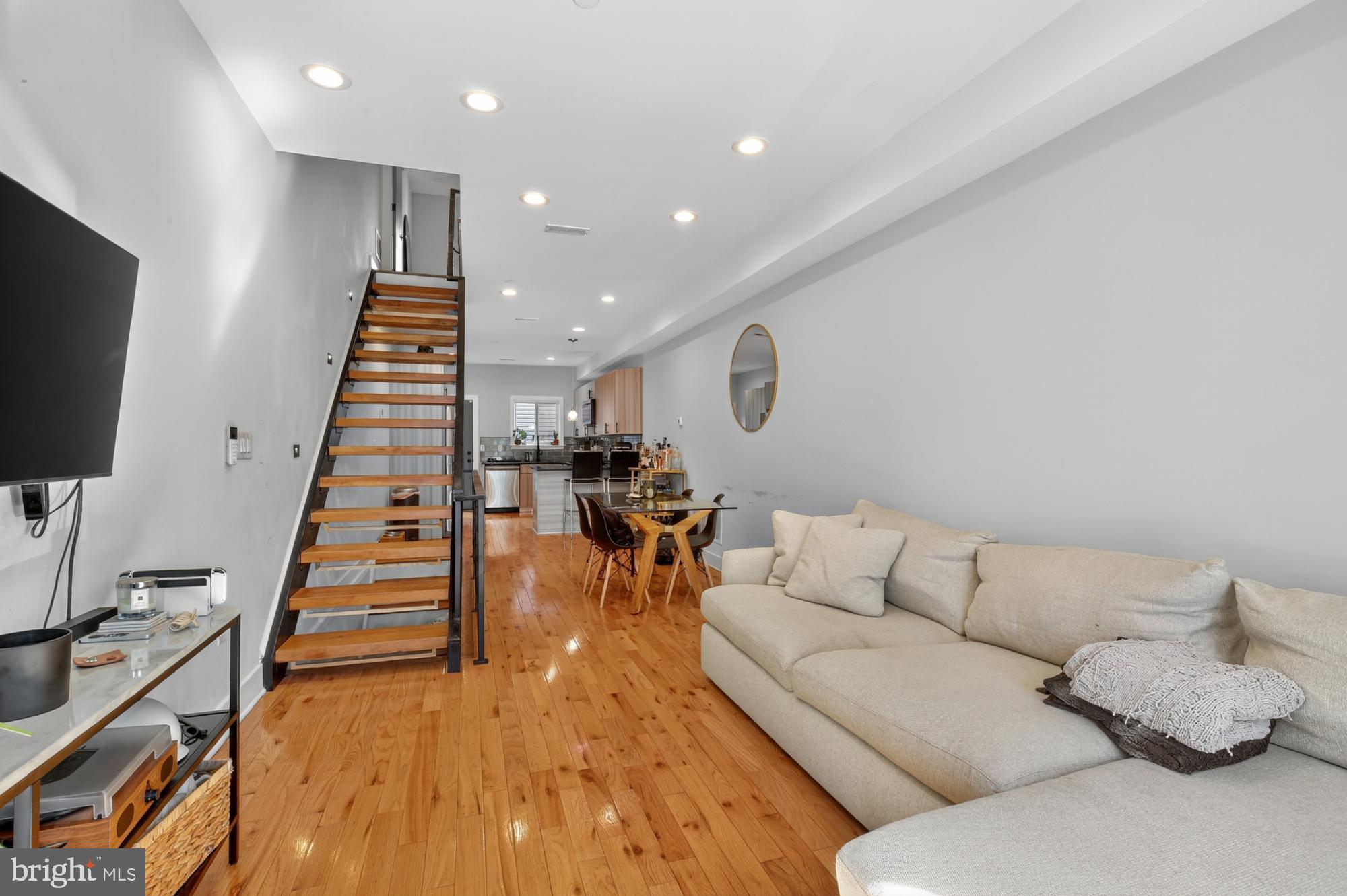 NORRIS SQUARE - Residential Lease