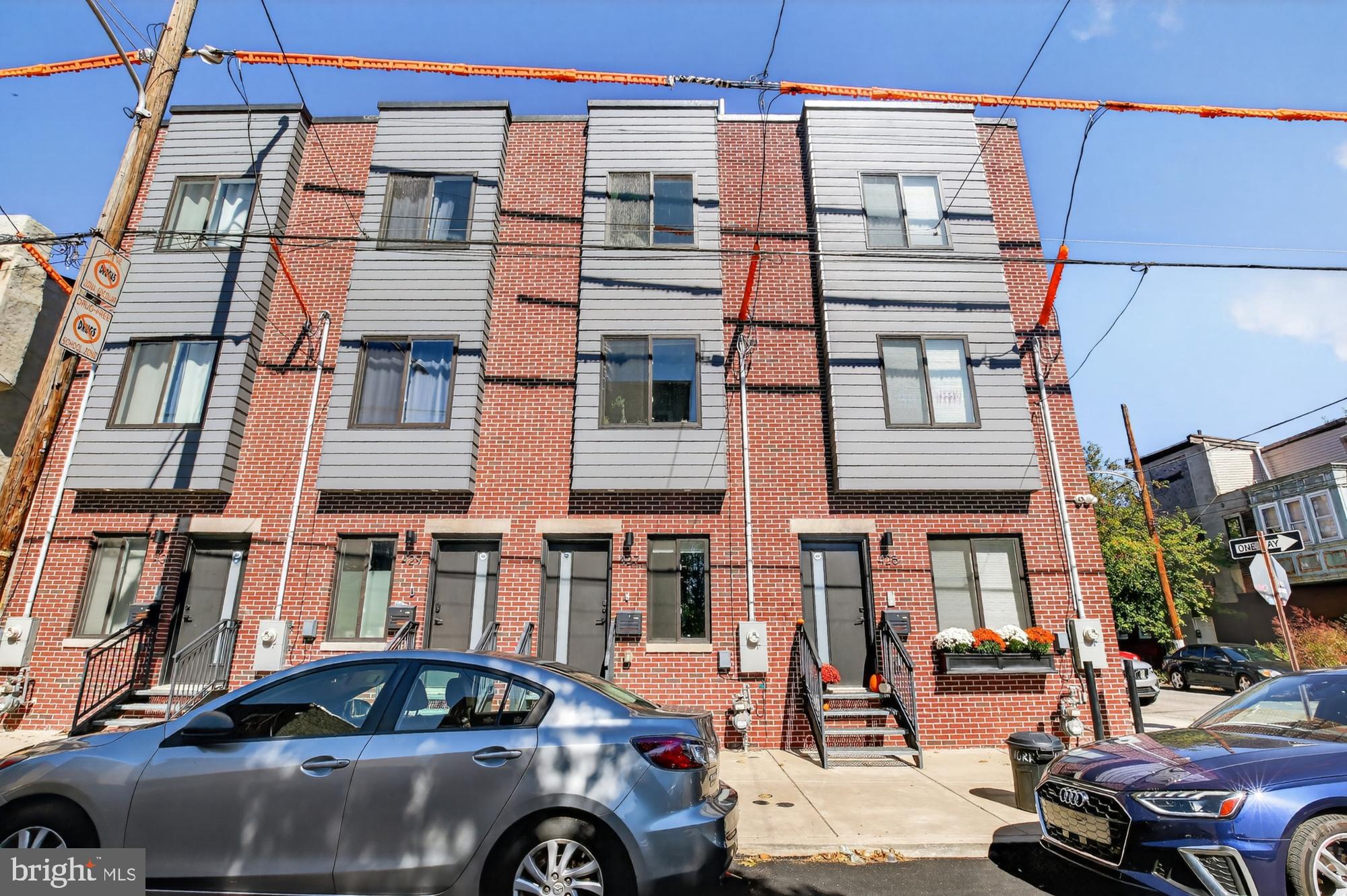 NORRIS SQUARE - Residential Lease