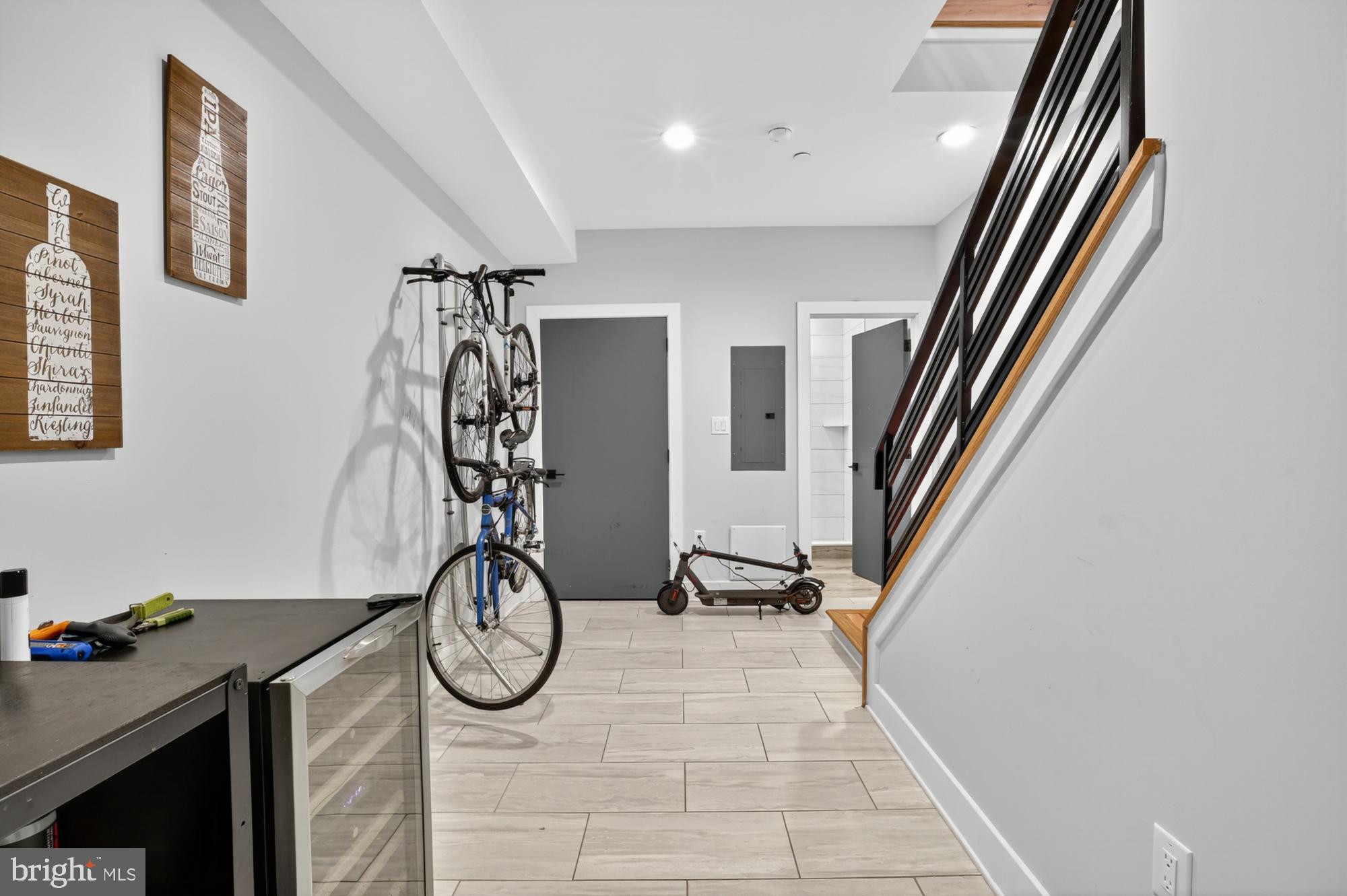 NORRIS SQUARE - Residential Lease