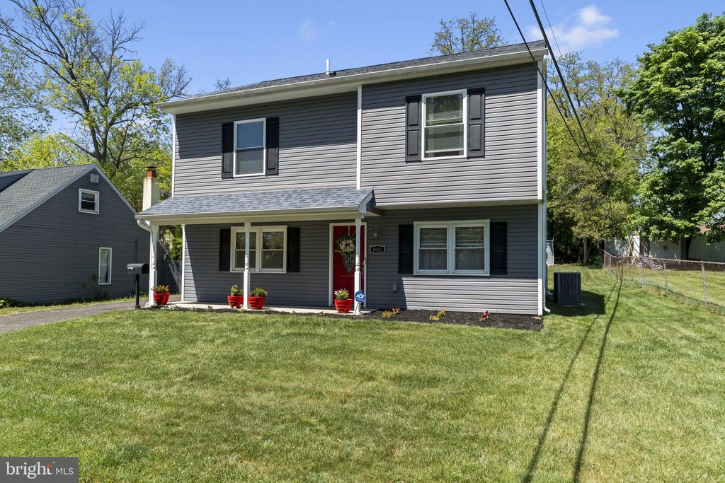 Photo of 802 Rennard Lane, MORRISVILLE, PA 19067 (MLS # PABU2119790)