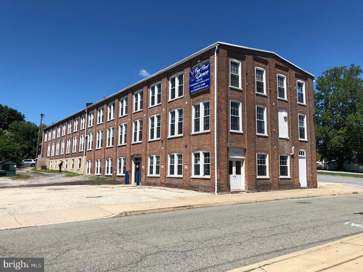 NONE AVAILABLE - Commercial Lease