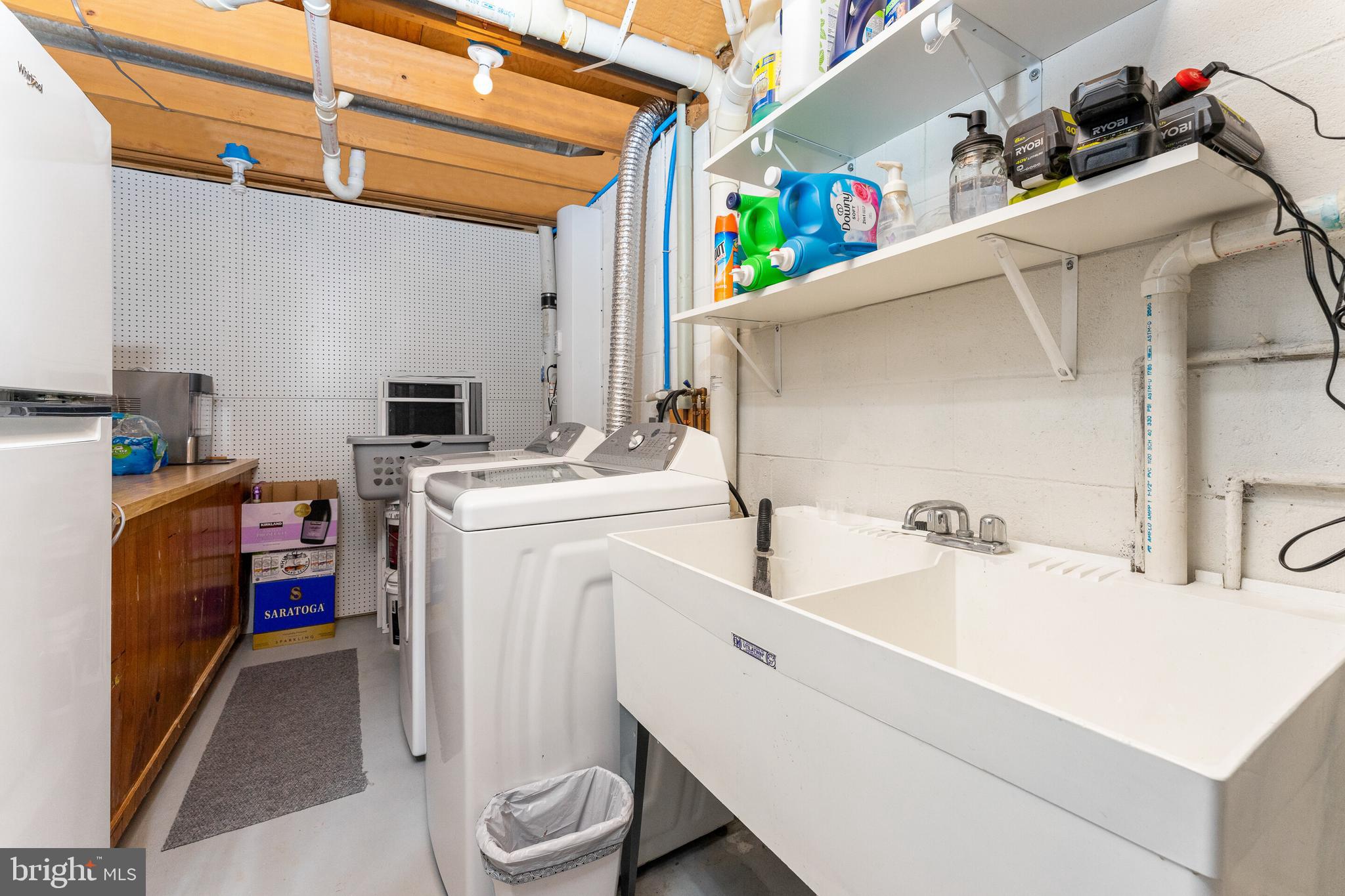 LAKE OF THE WOODS - Residential