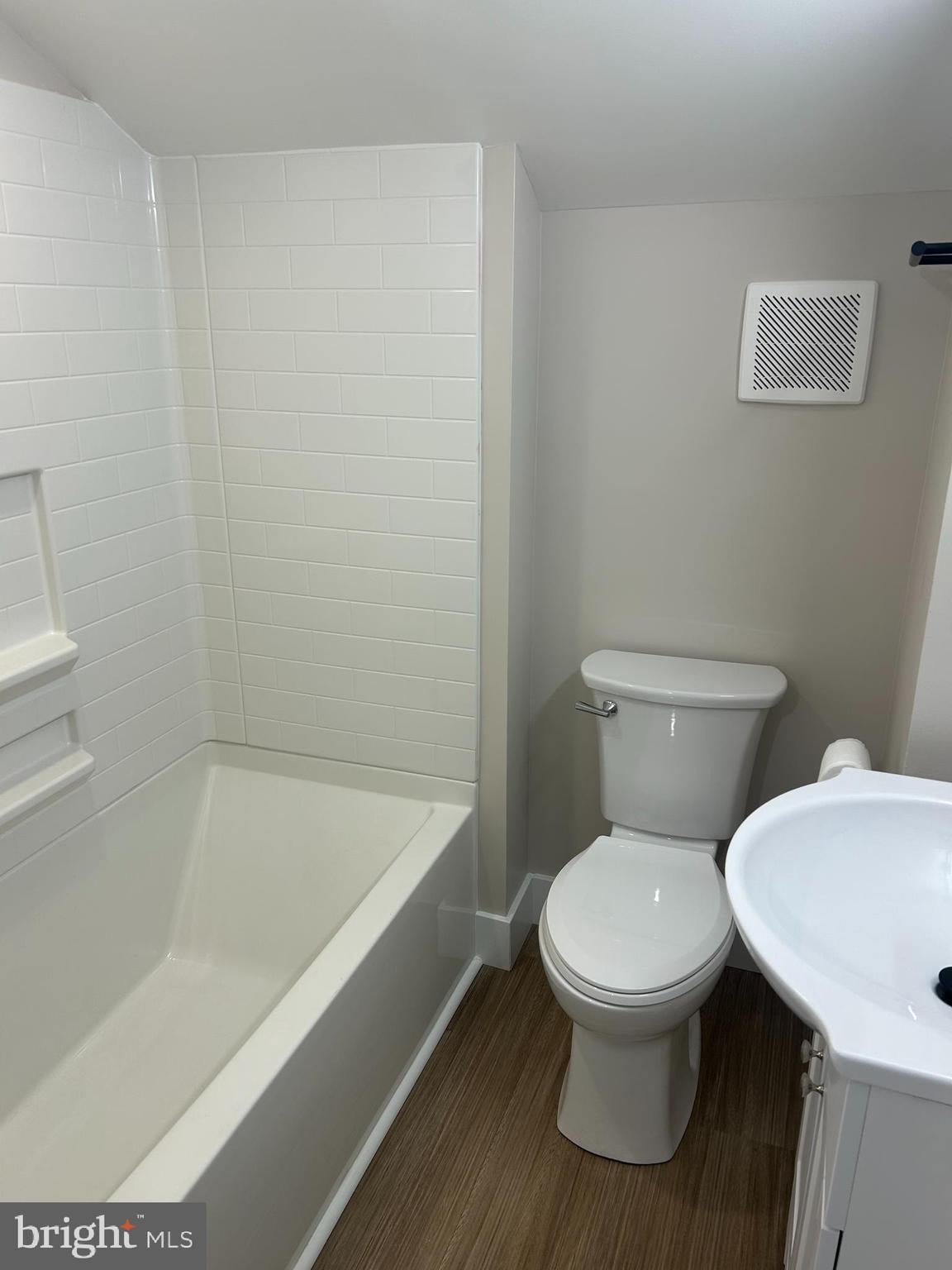 71 DREAMLAND PARK DRIVE PENTHOUSE