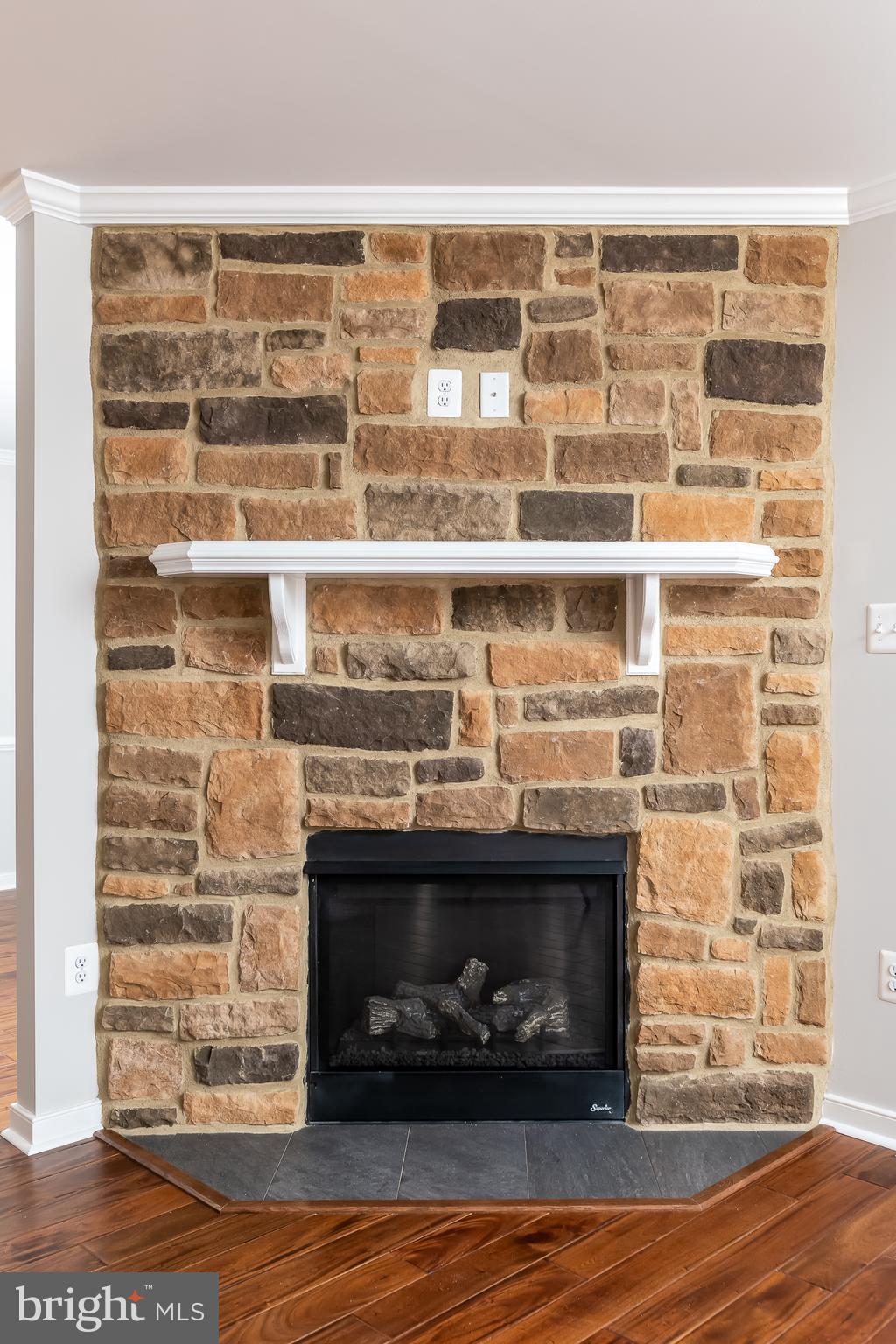 THE ESTATES AT LIGHT LANE - Residential