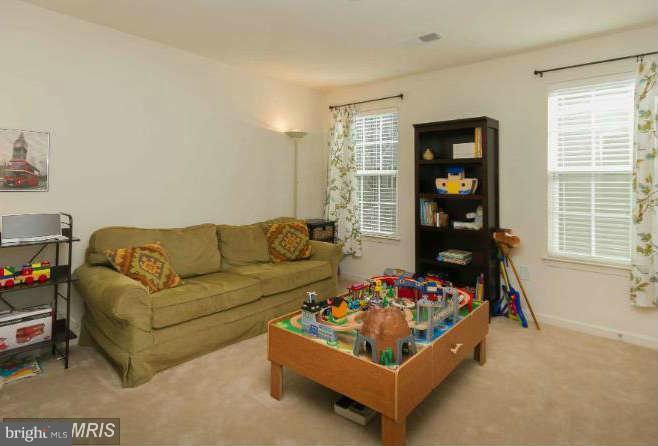 RIVA TRACE - Residential Lease