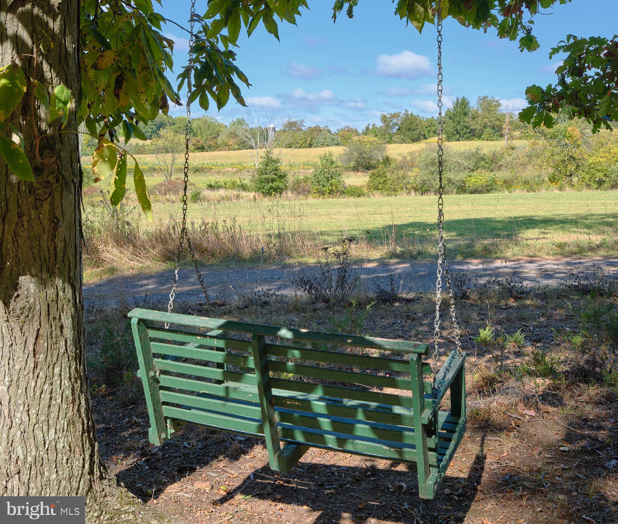 563 E DARK HOLLOW ROAD 245 KYLE LN