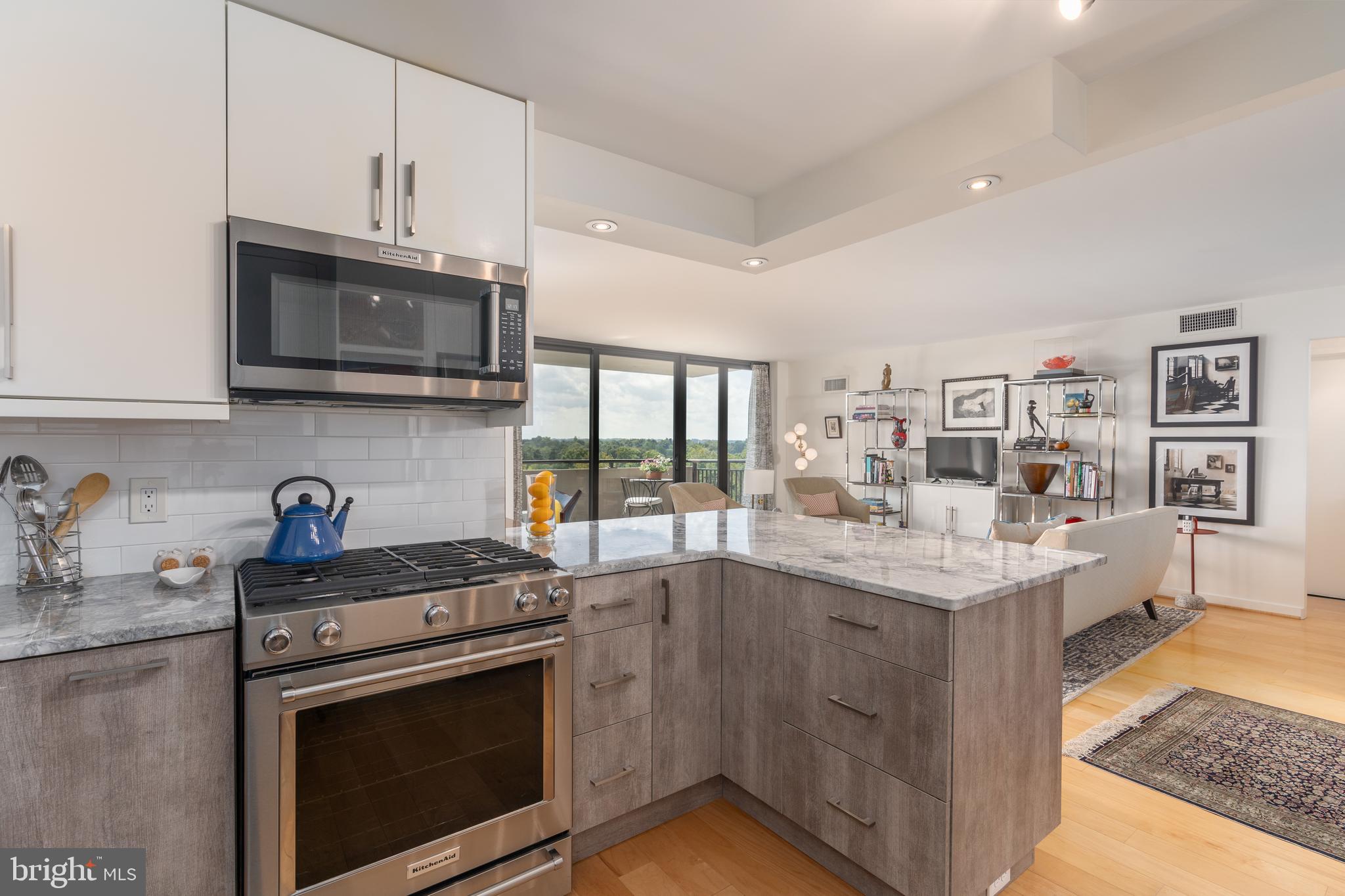 FRIENDSHIP HEIGHTS - Residential