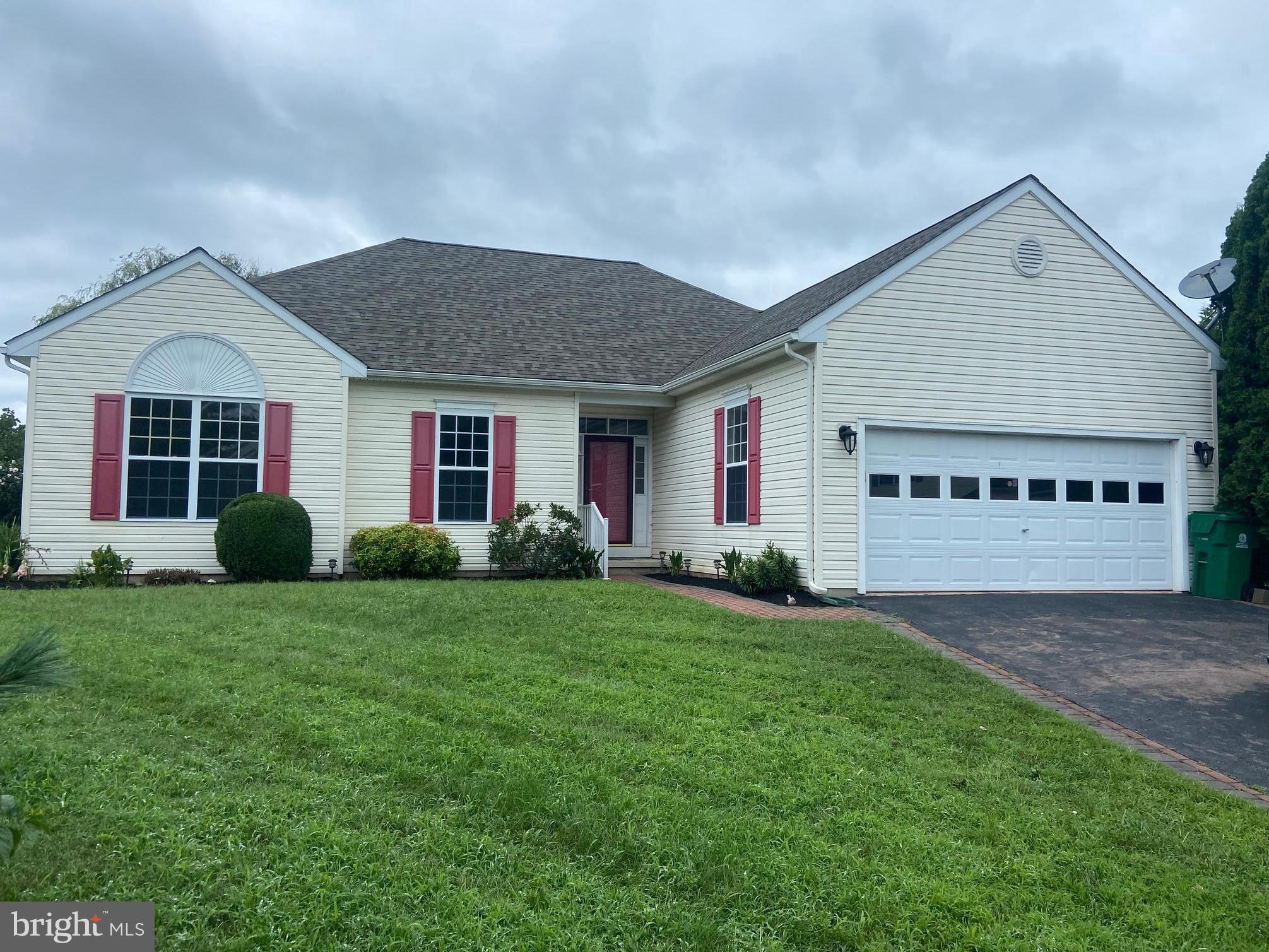 301 SEACROFT DRIVE