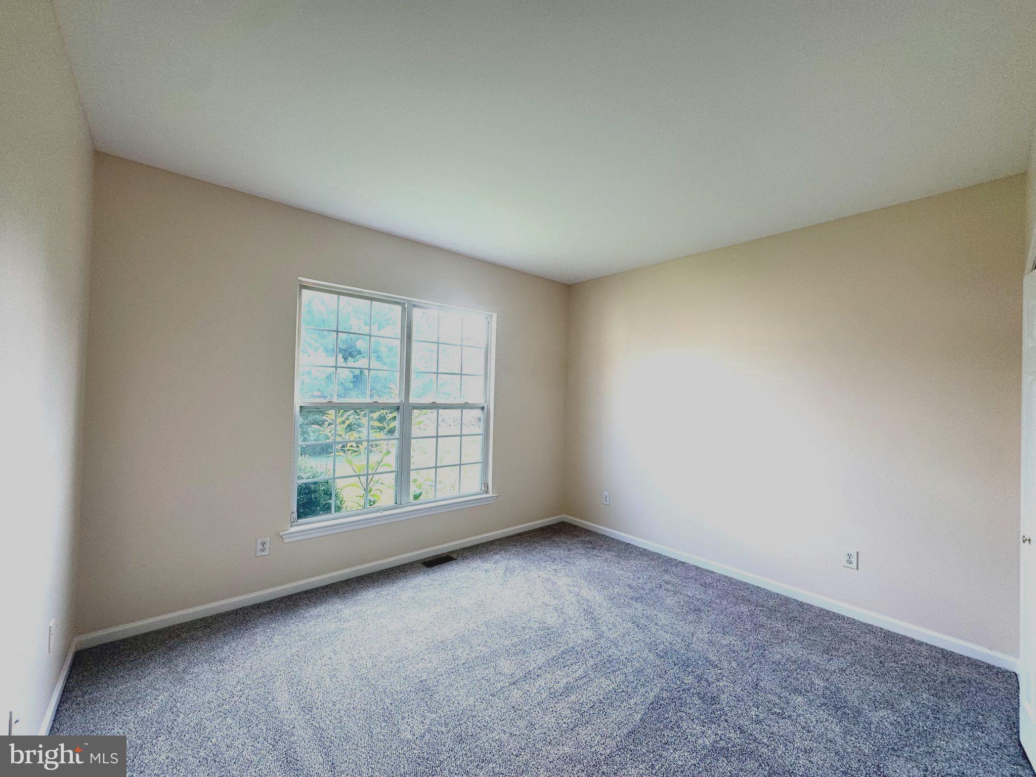 301 SEACROFT DRIVE
