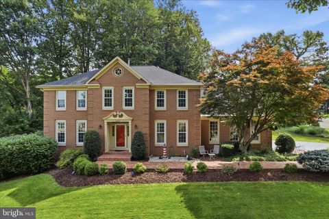 Photo of 10820 Fieldwood Drive, FAIRFAX, VA 22030 (MLS # VAFX2319360)