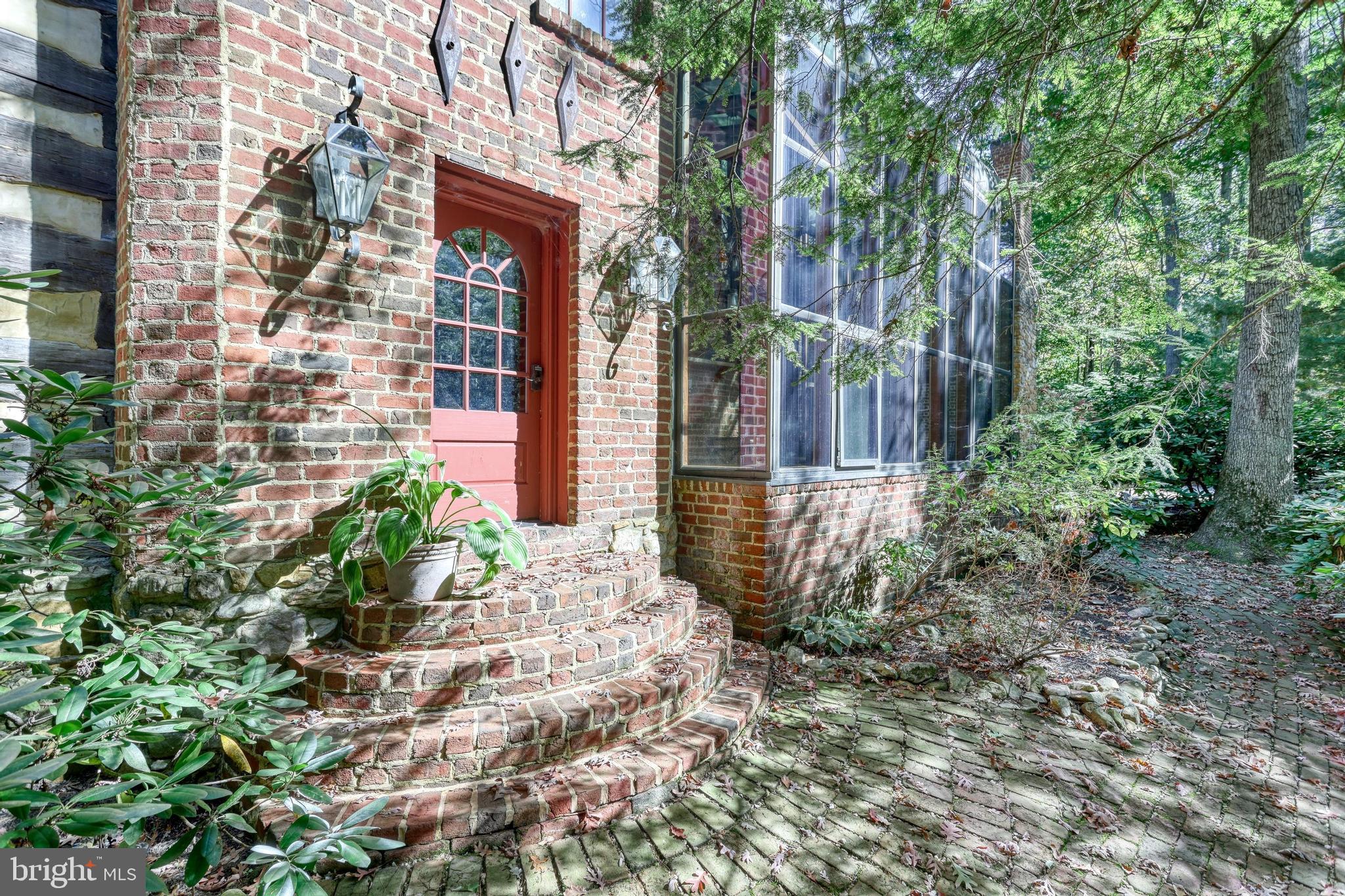 FAYETTEVILLE - Residential