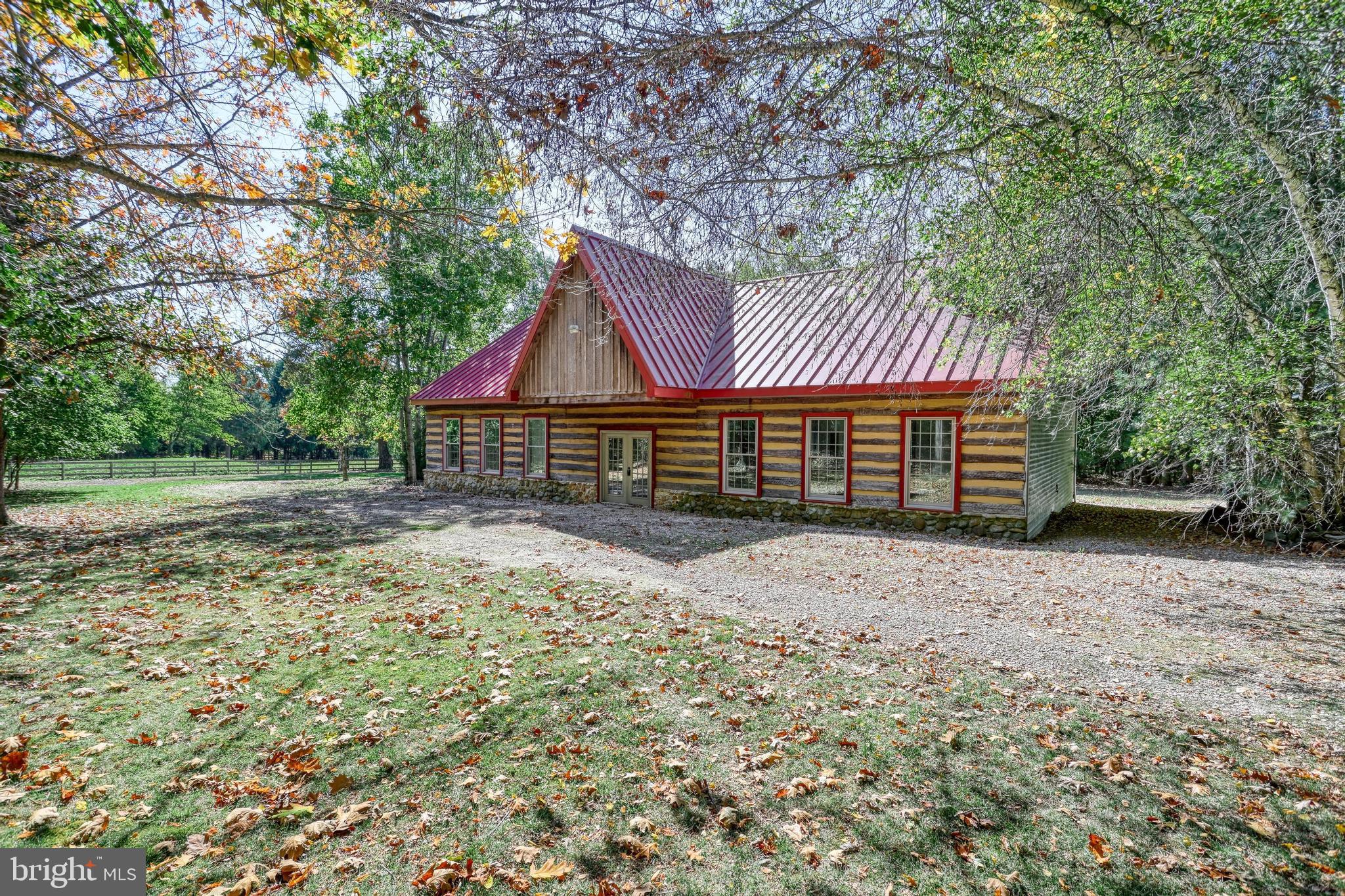 FAYETTEVILLE - Residential