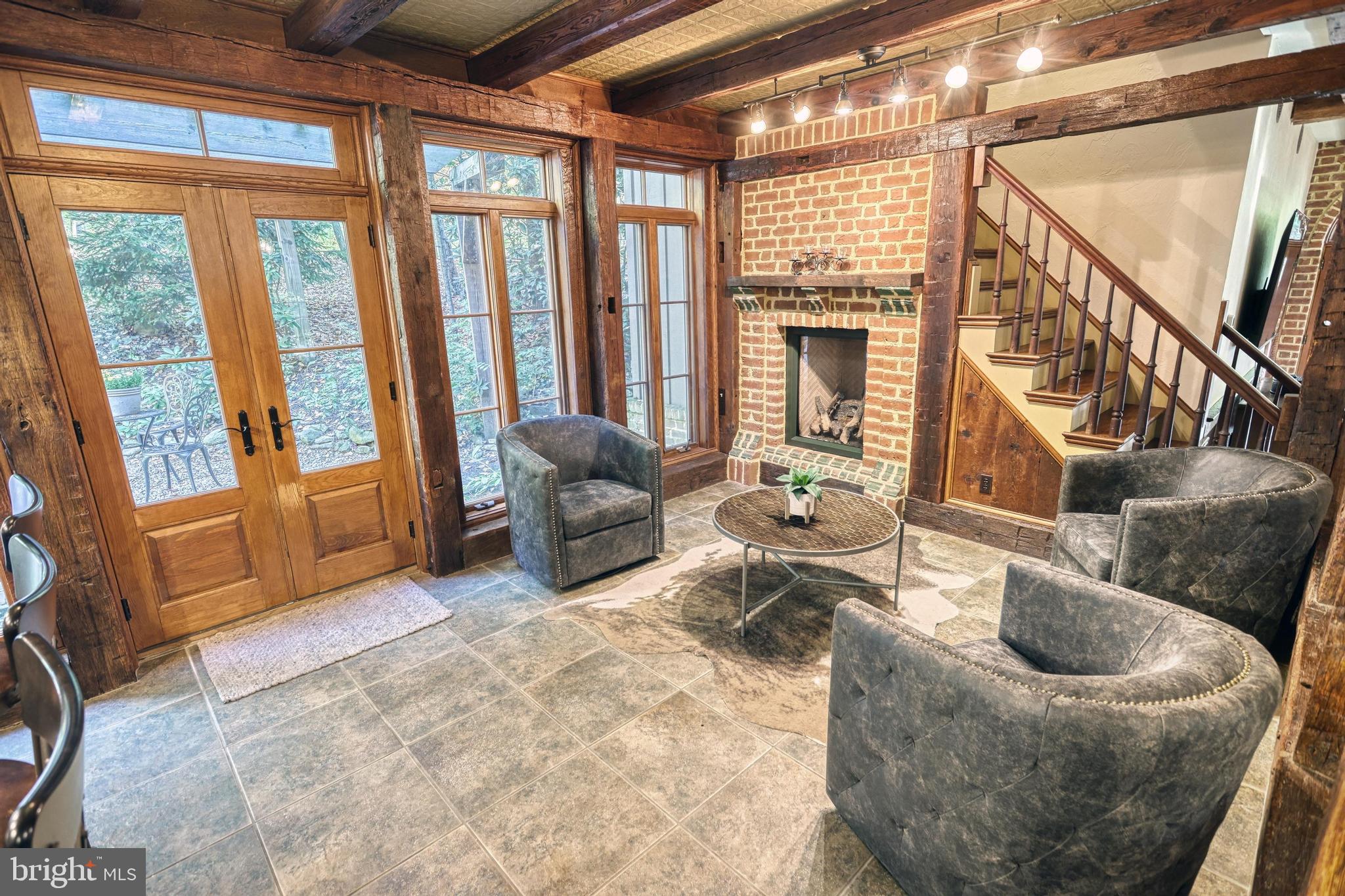 FAYETTEVILLE - Residential