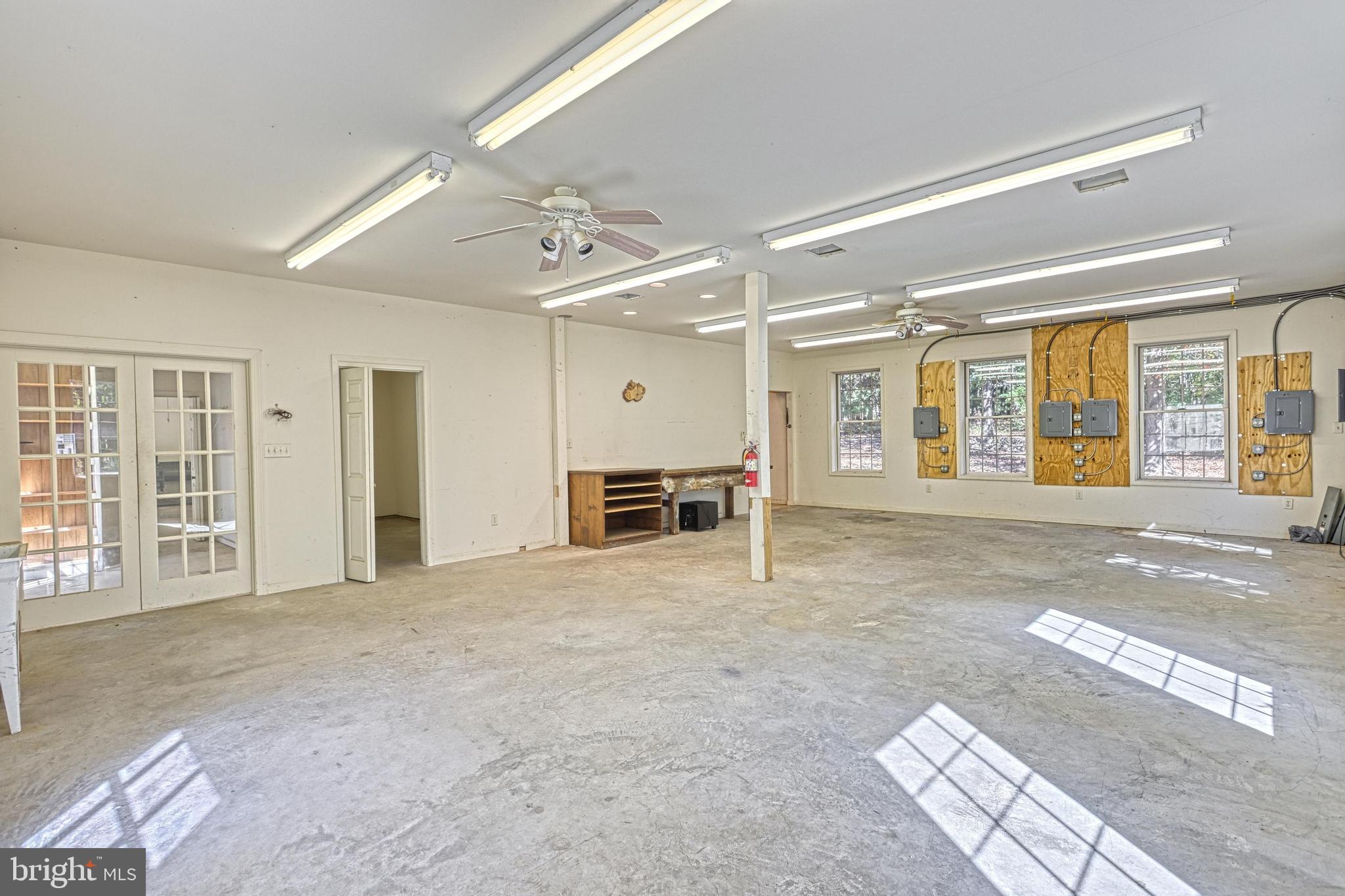 FAYETTEVILLE - Residential