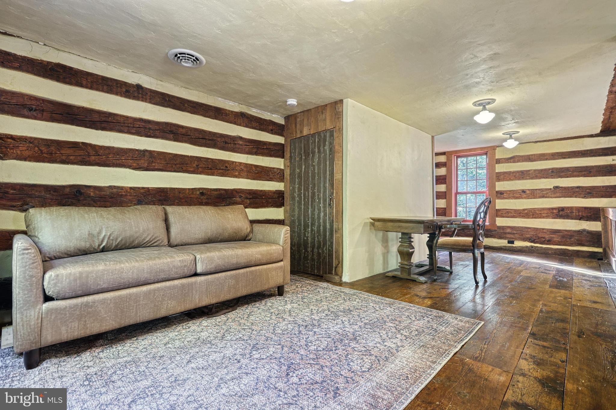 FAYETTEVILLE - Residential