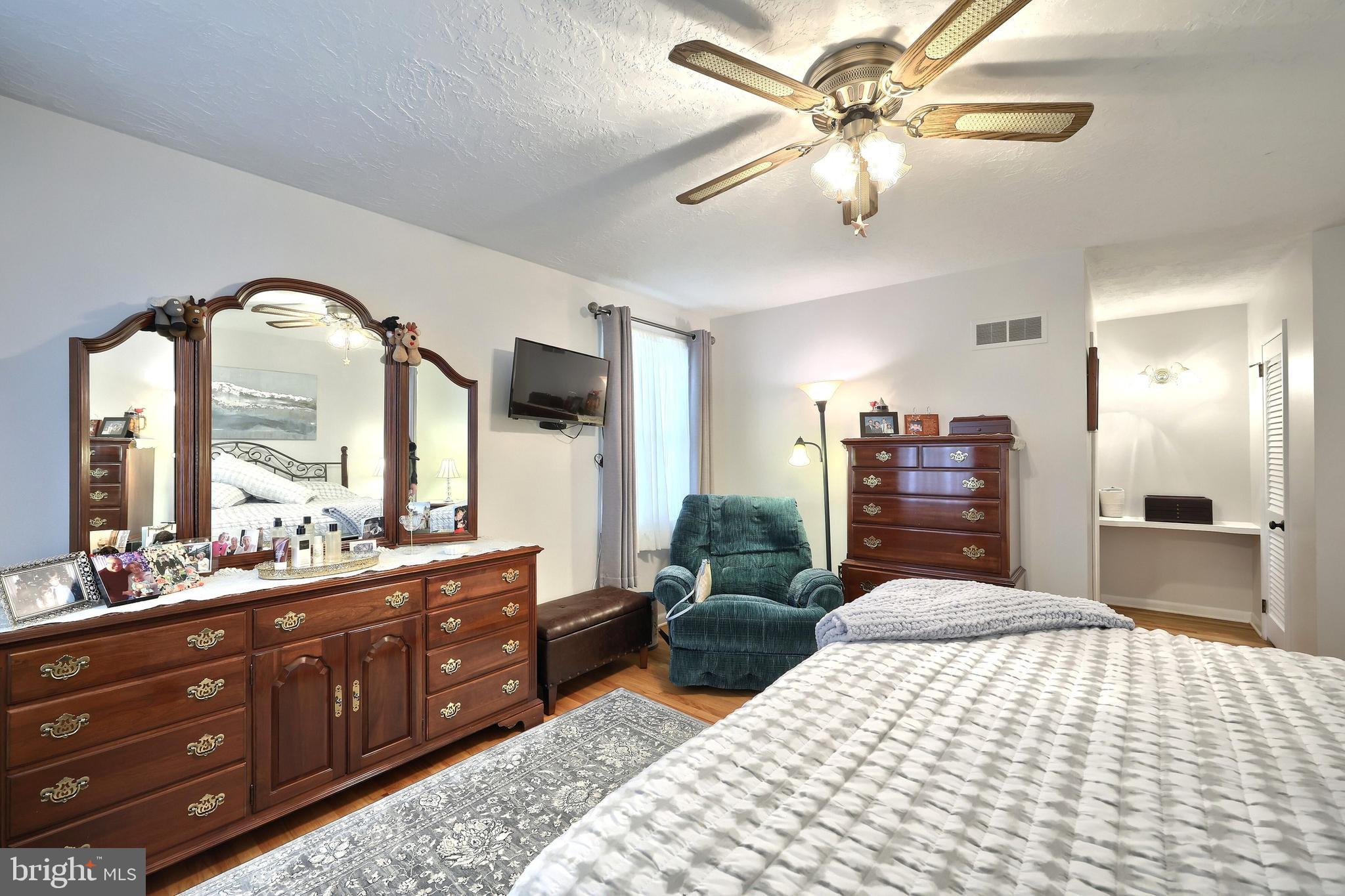 NORTHVIEW HILLS - Residential