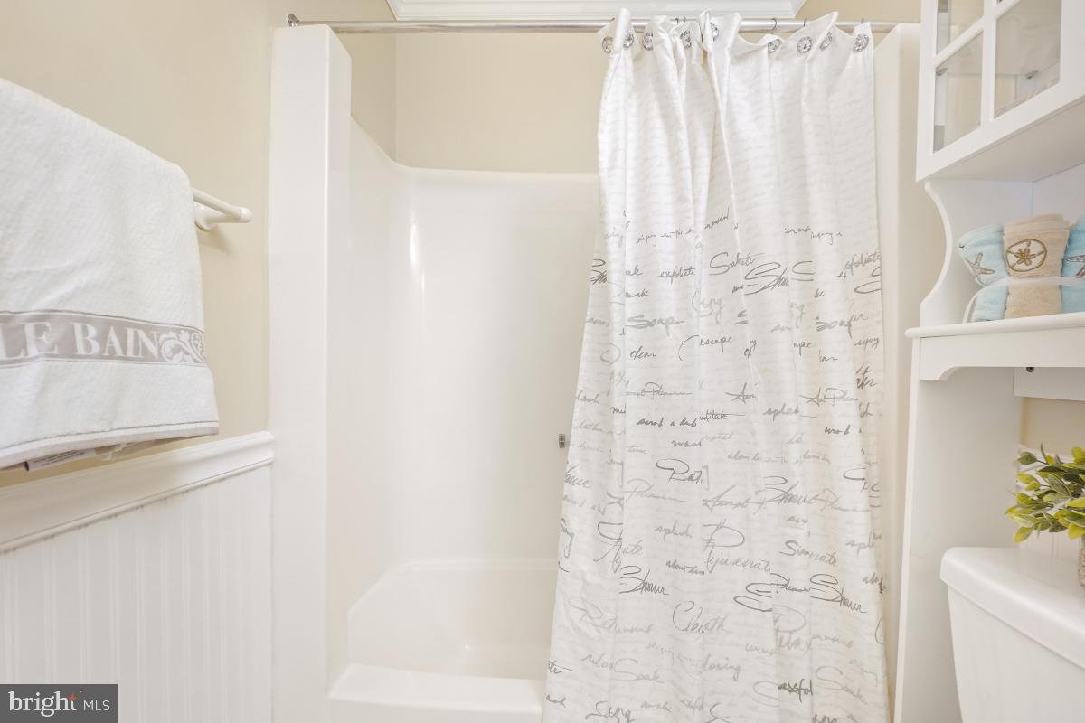 ROSSMOOR MUTUAL #11 - Residential