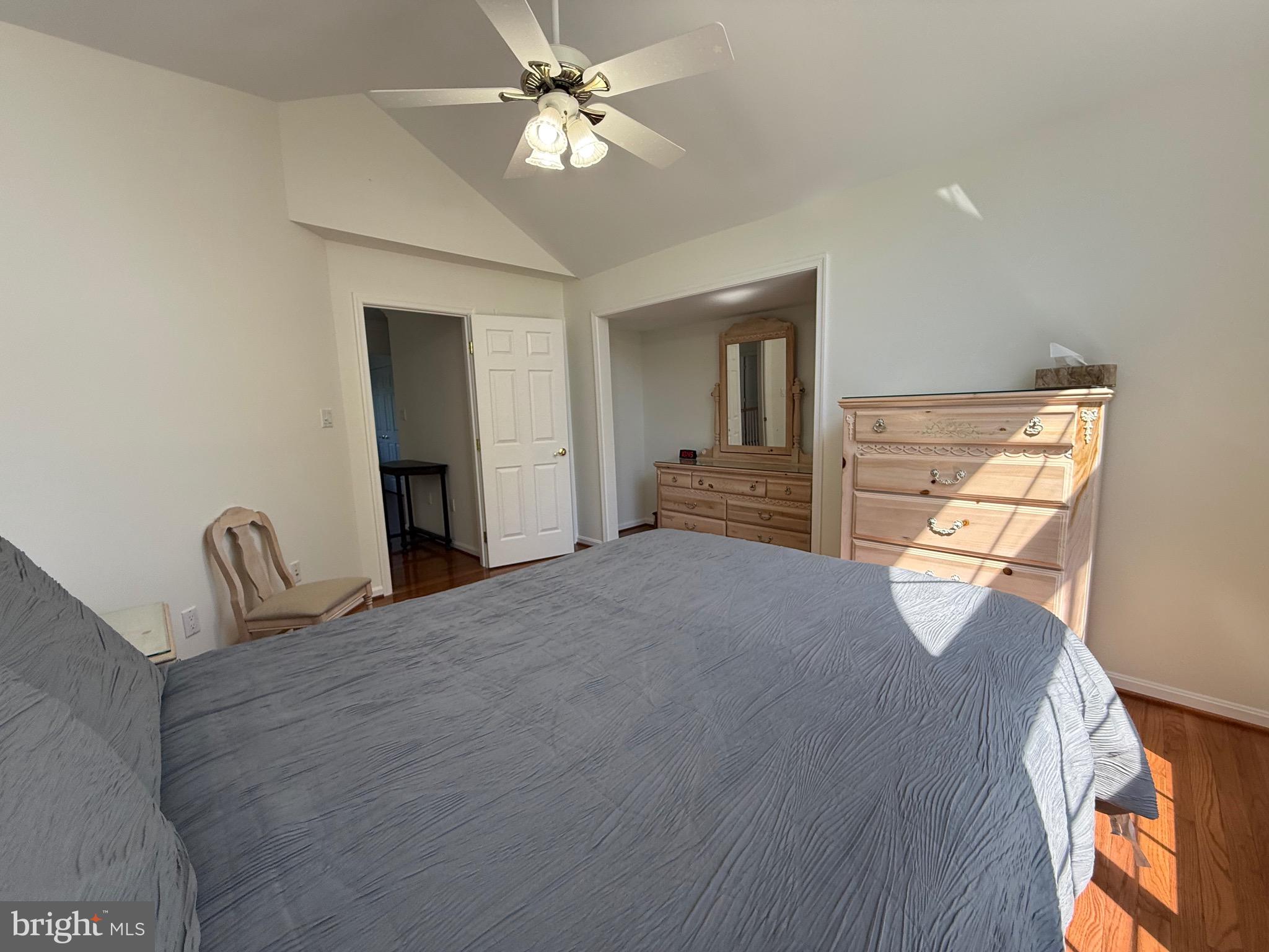 ASHBURN VILLAGE - Residential