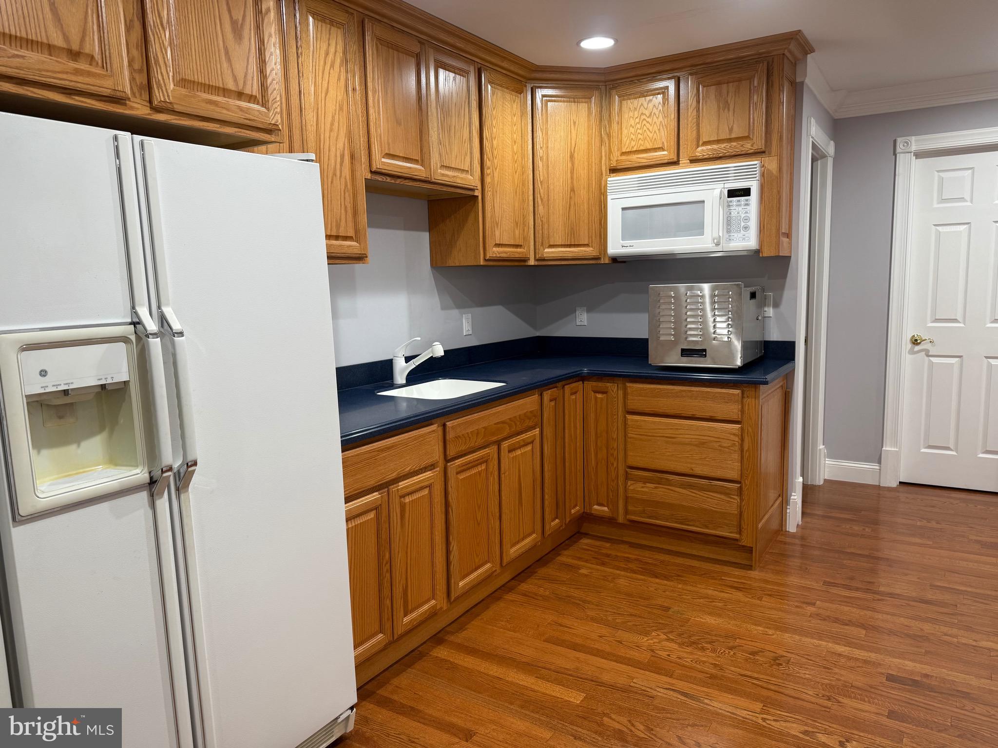 ASHBURN VILLAGE - Residential