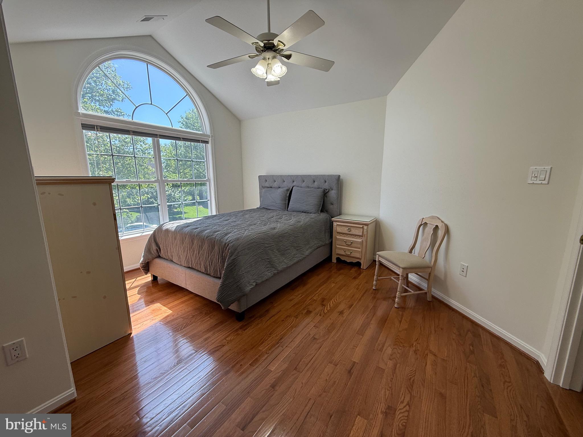 ASHBURN VILLAGE - Residential