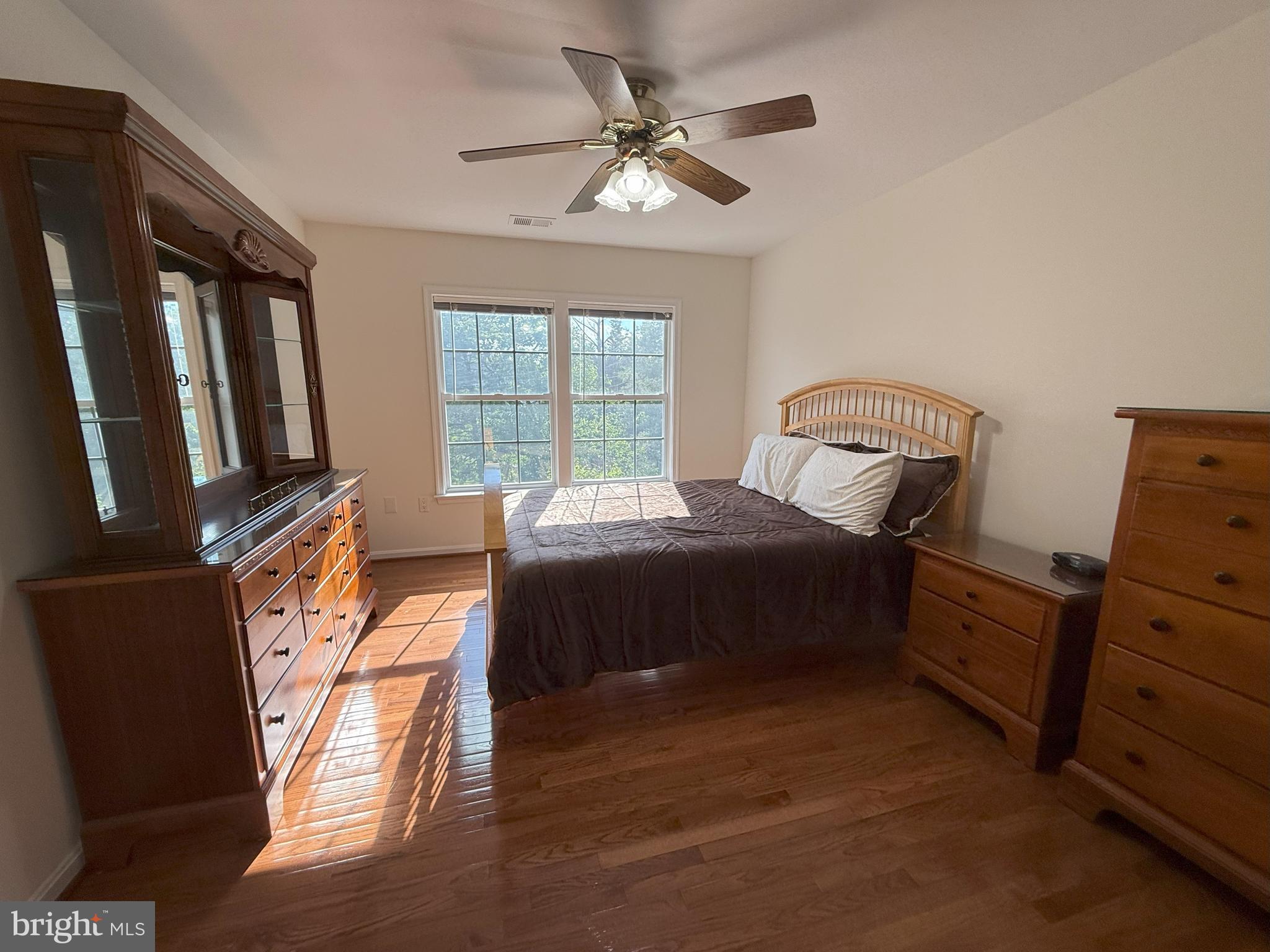 ASHBURN VILLAGE - Residential