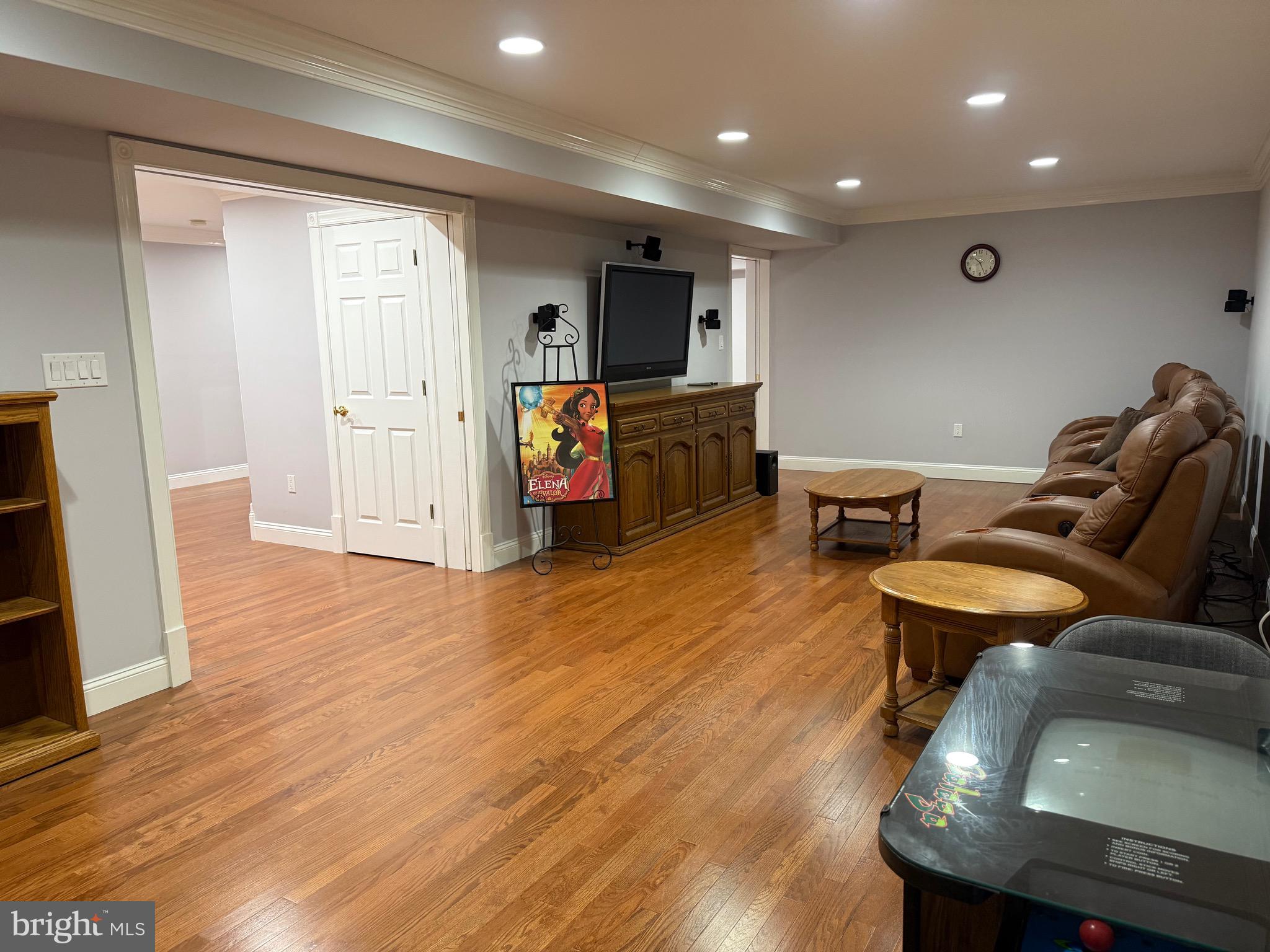 ASHBURN VILLAGE - Residential