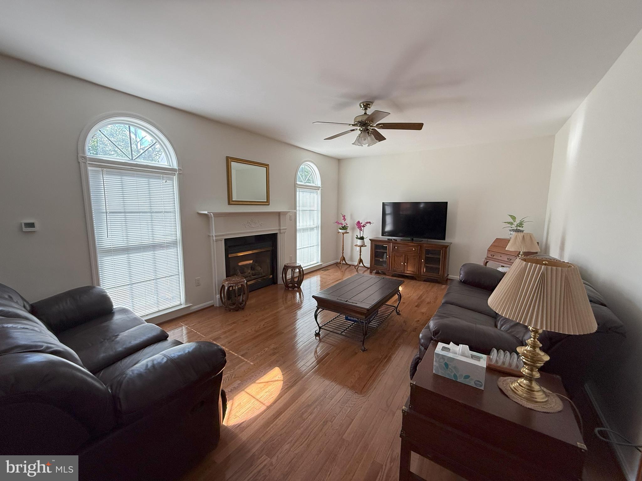 ASHBURN VILLAGE - Residential