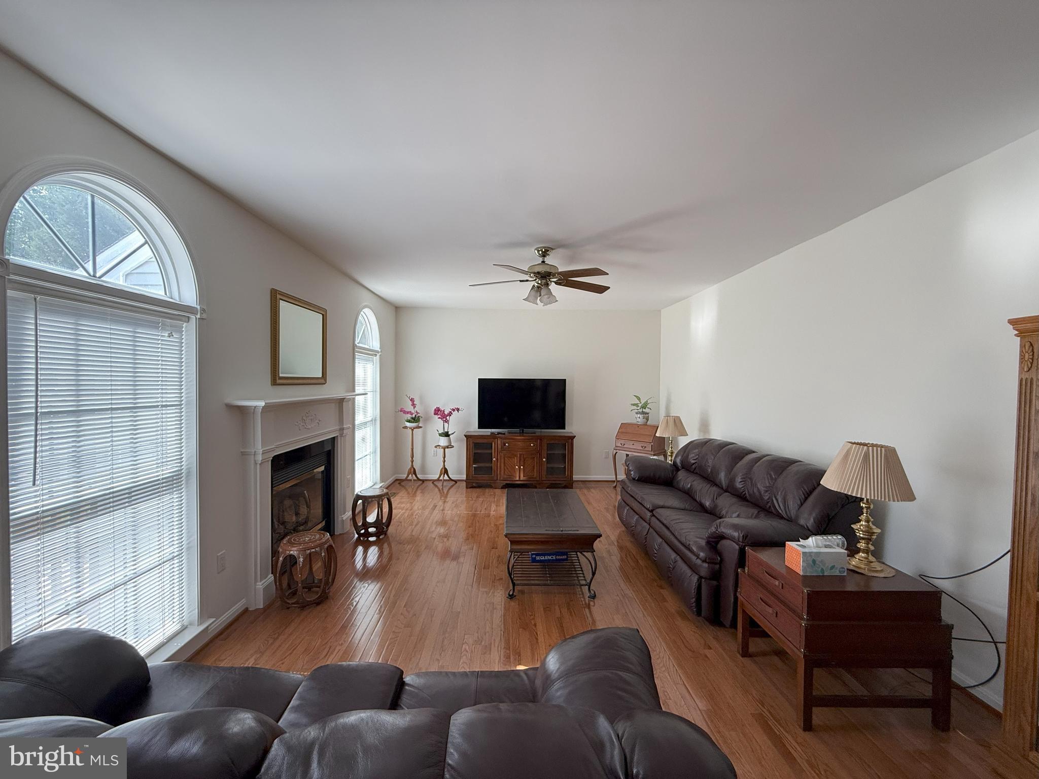 ASHBURN VILLAGE - Residential