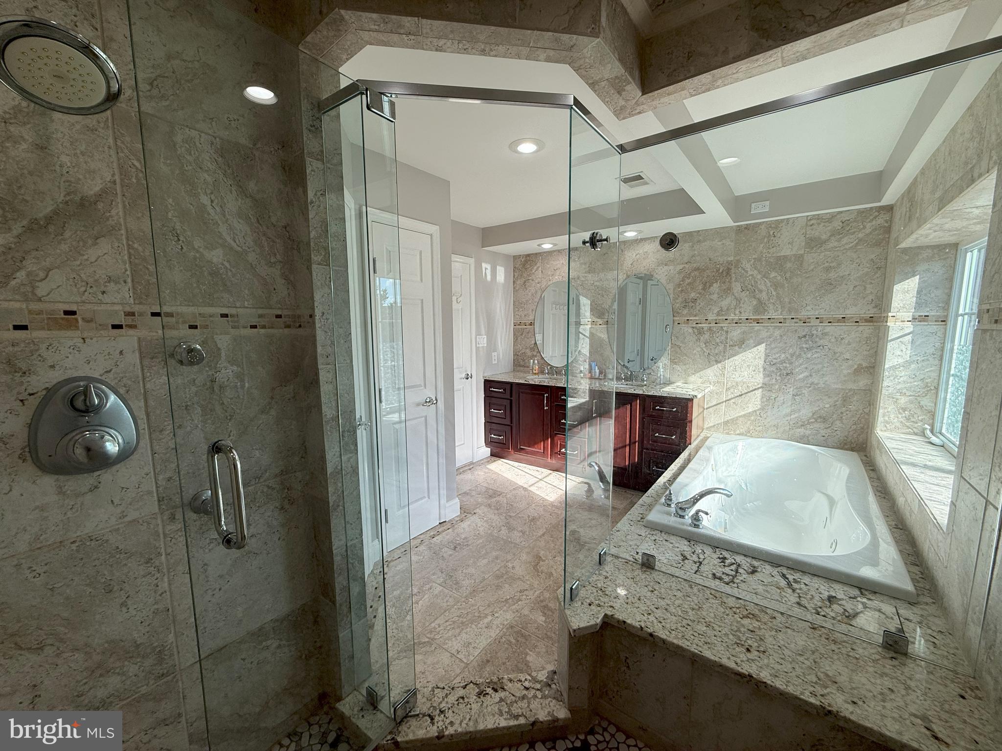 ASHBURN VILLAGE - Residential