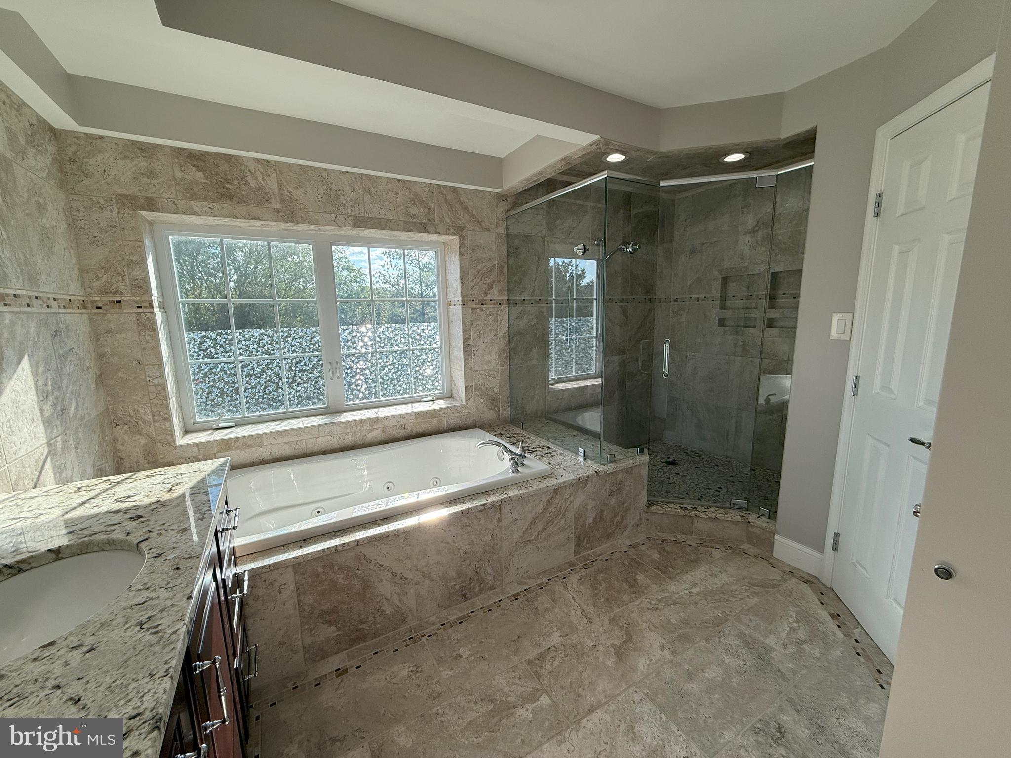 ASHBURN VILLAGE - Residential